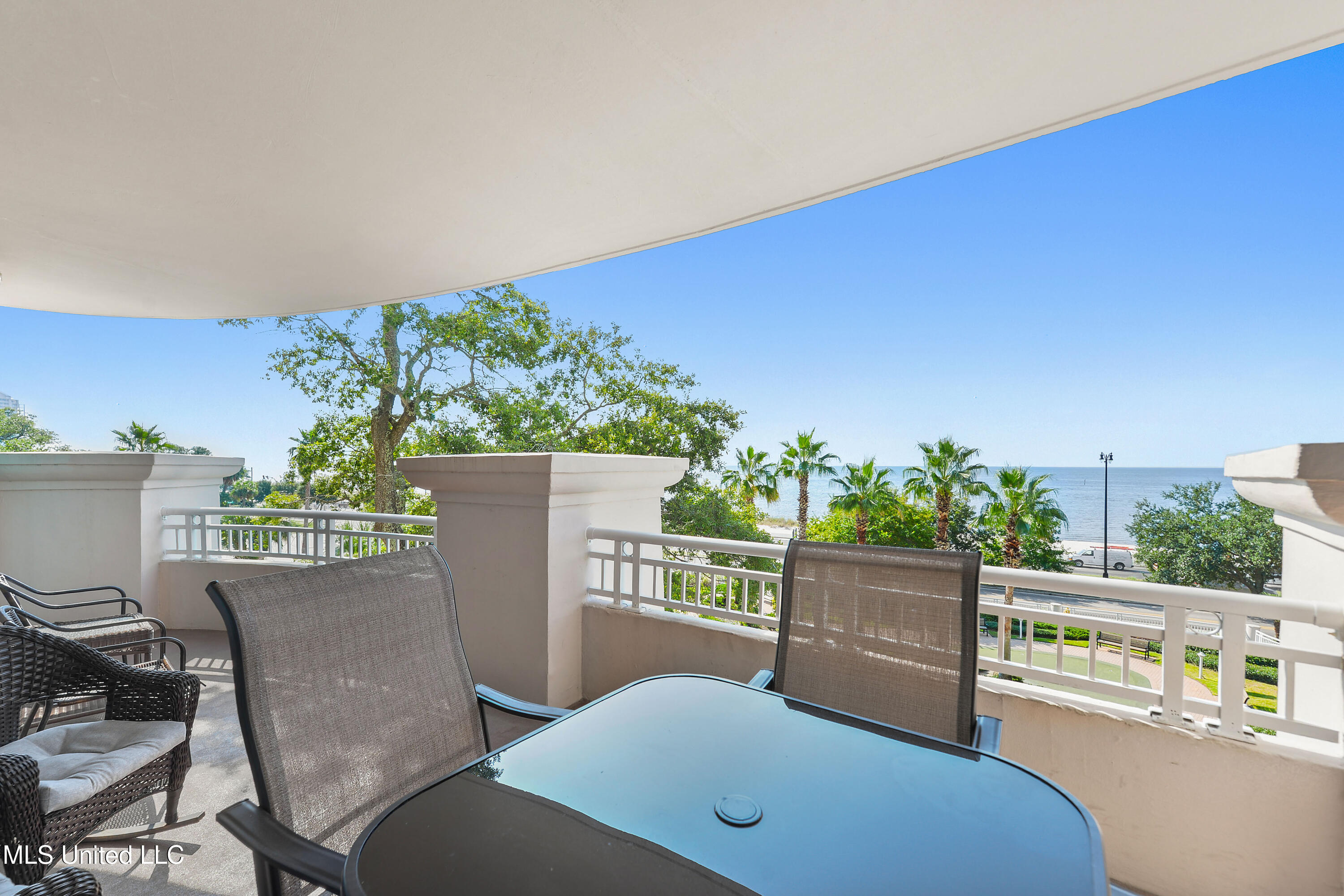 2230 Beach Drive Property Photo 24