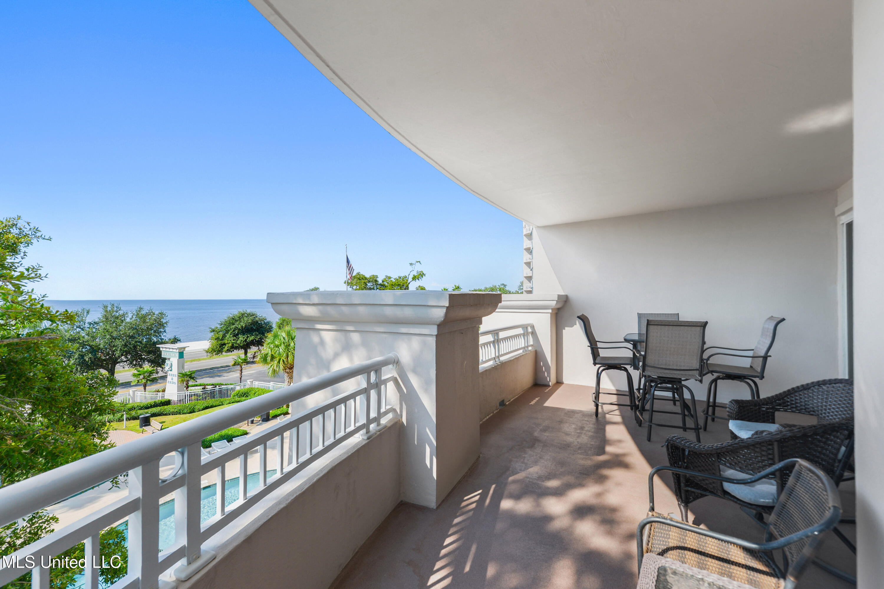 2230 Beach Drive Property Photo 25