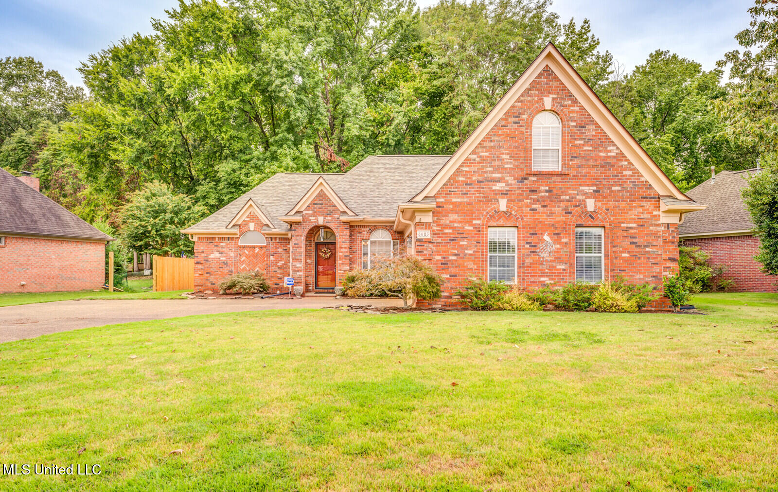 6683 Renee Drive Property Photo 1