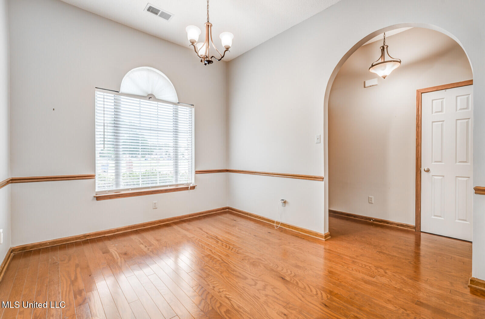 6683 Renee Drive Property Photo 9