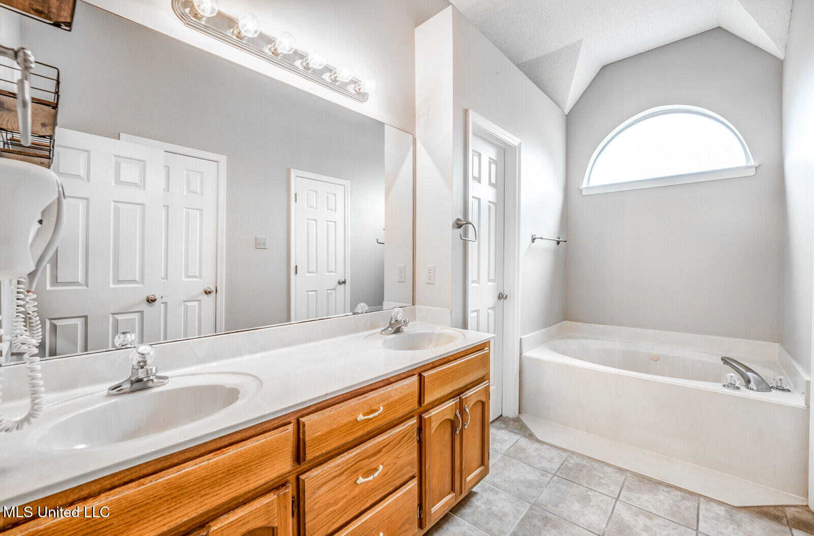 6683 Renee Drive Property Photo 27