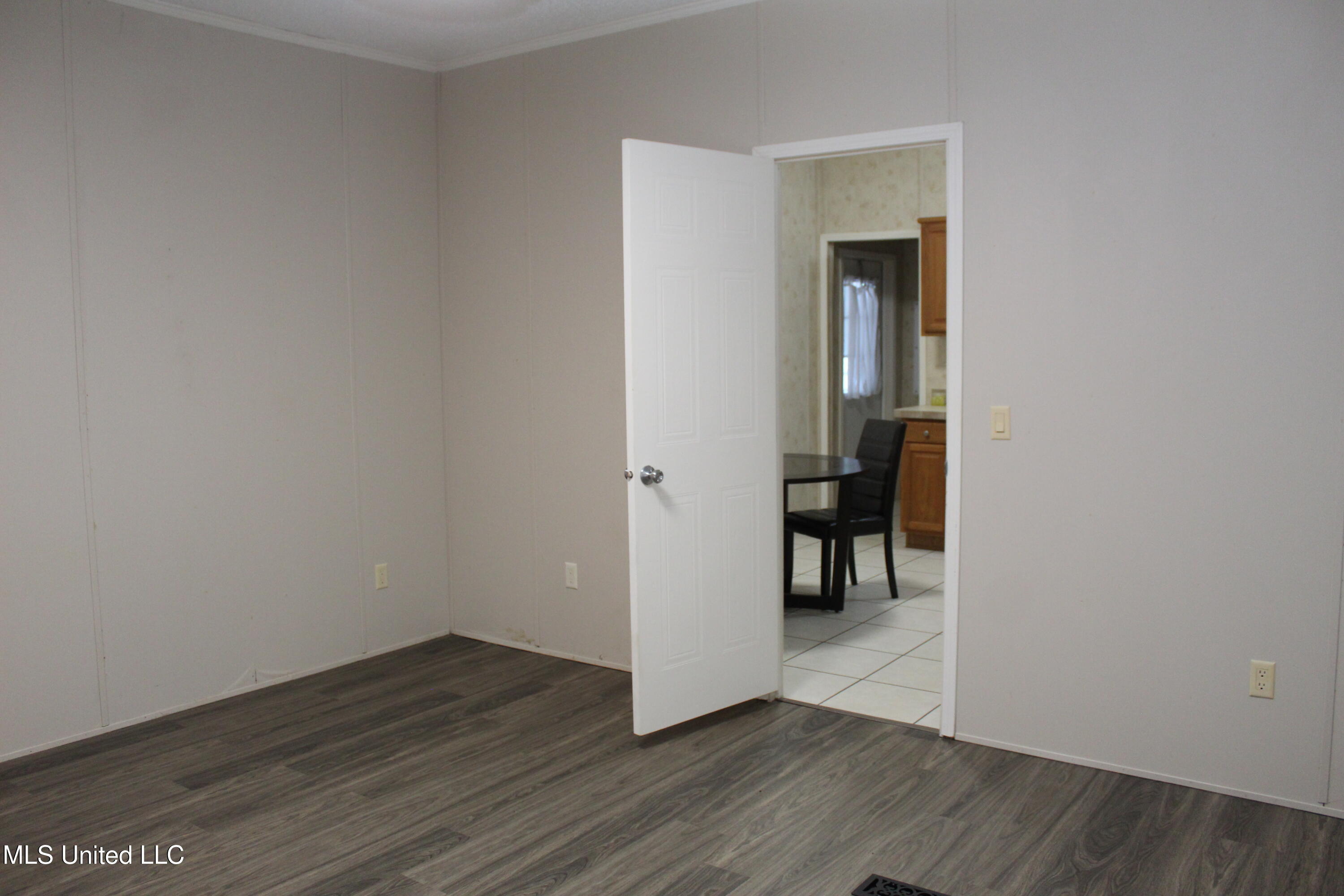 271 Howell-mill Road Property Photo 12