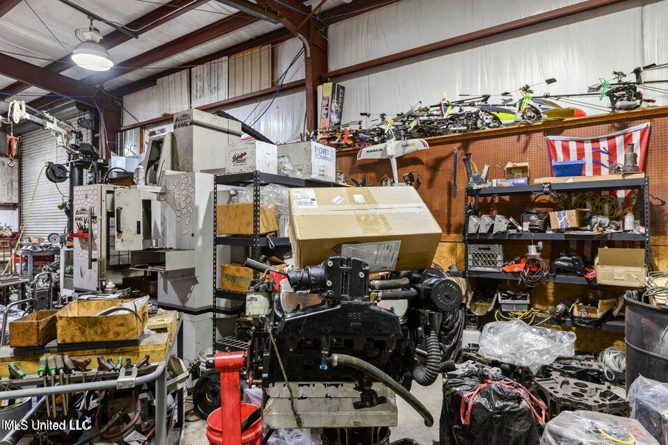 526 1/2 Main Street Property Photo 7