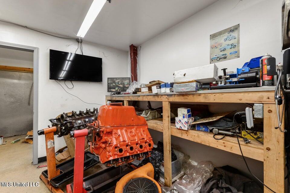 526 1/2 Main Street Property Photo 11