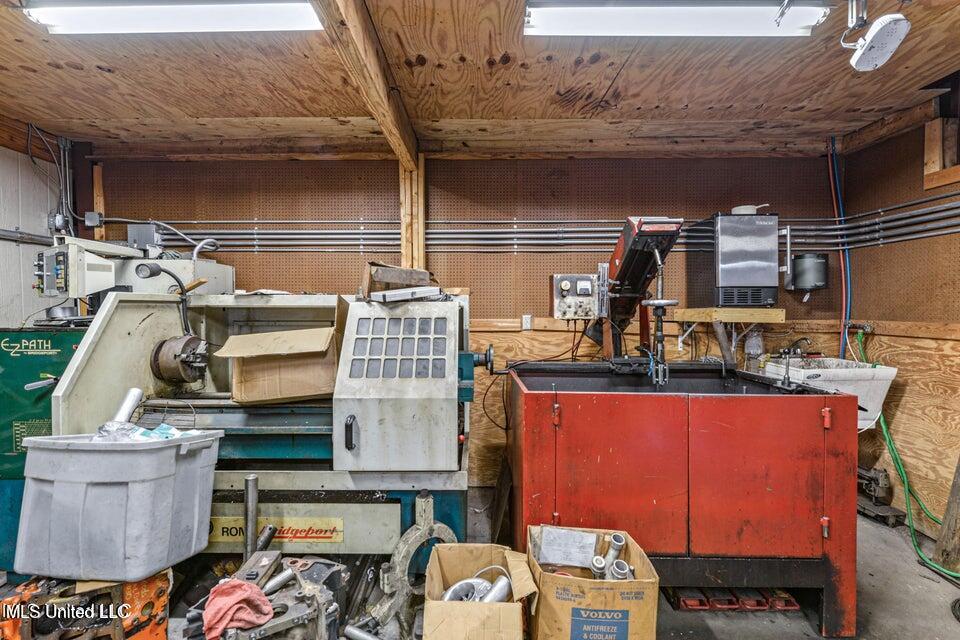 526 1/2 Main Street Property Photo 14