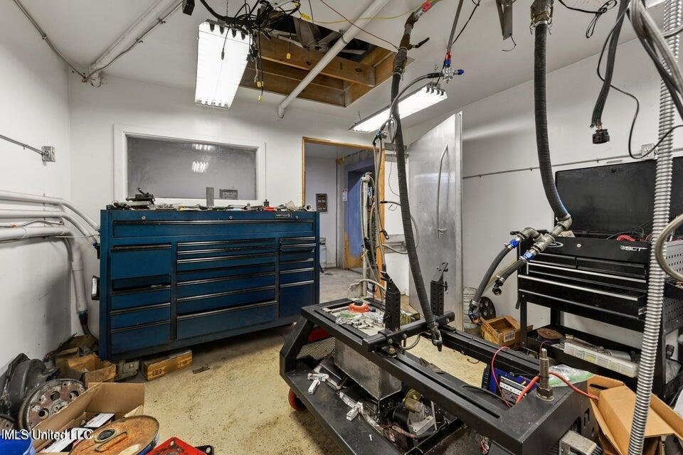 526 1/2 Main Street Property Photo 26