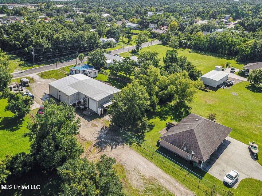 526 1/2 Main Street Property Photo 29