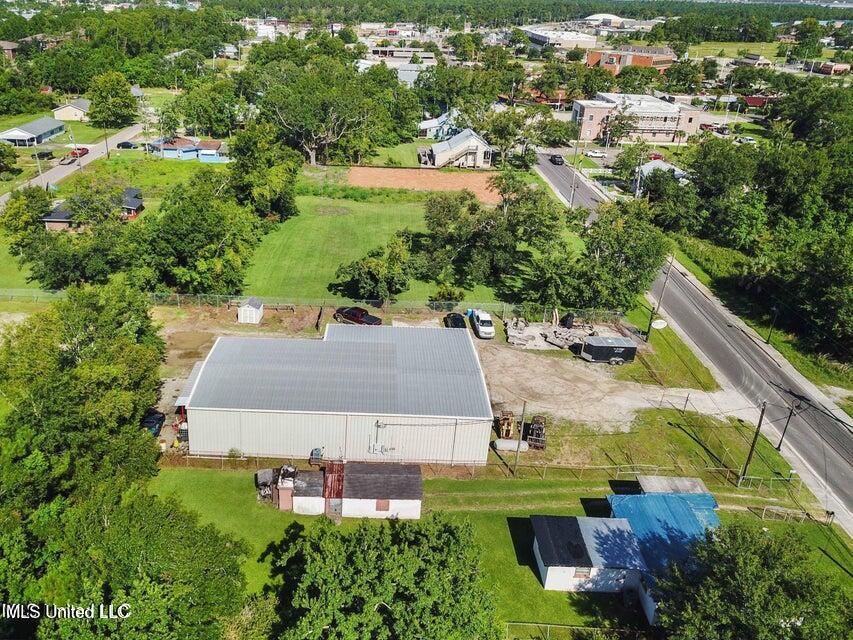 526 1/2 Main Street Property Photo 40