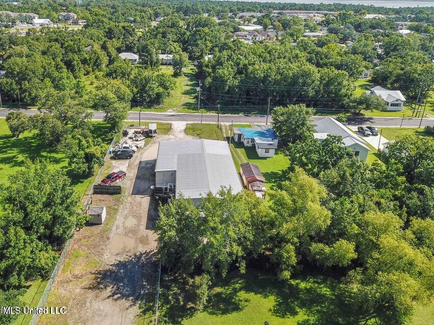 526 1/2 Main Street Property Photo 42