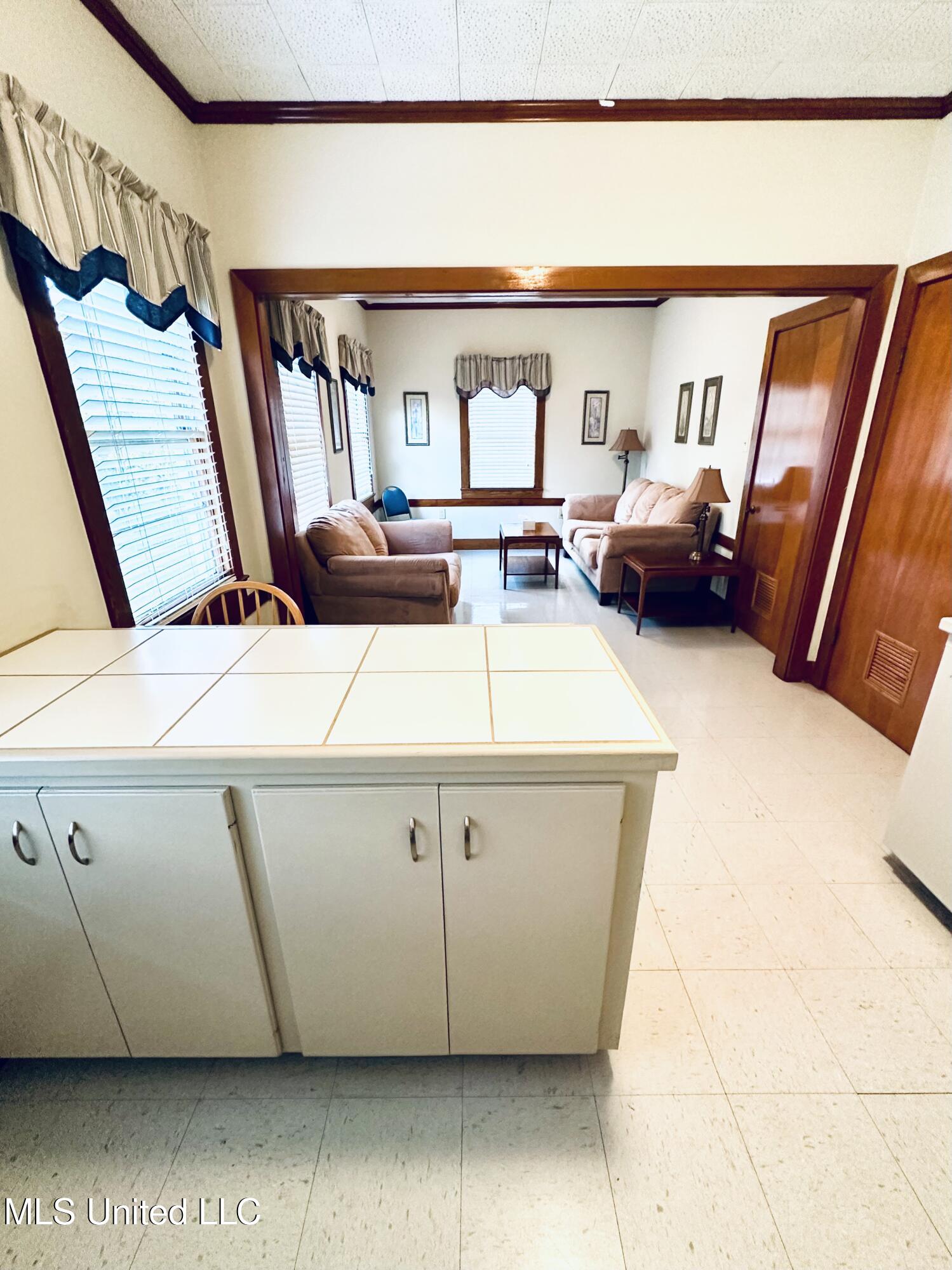 504 Main Street Property Photo 13