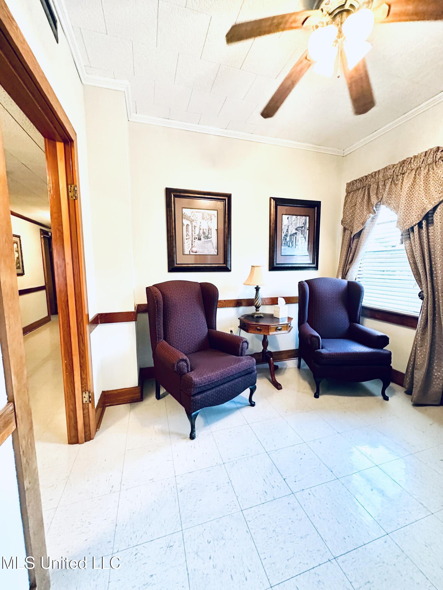 504 Main Street Property Photo 14