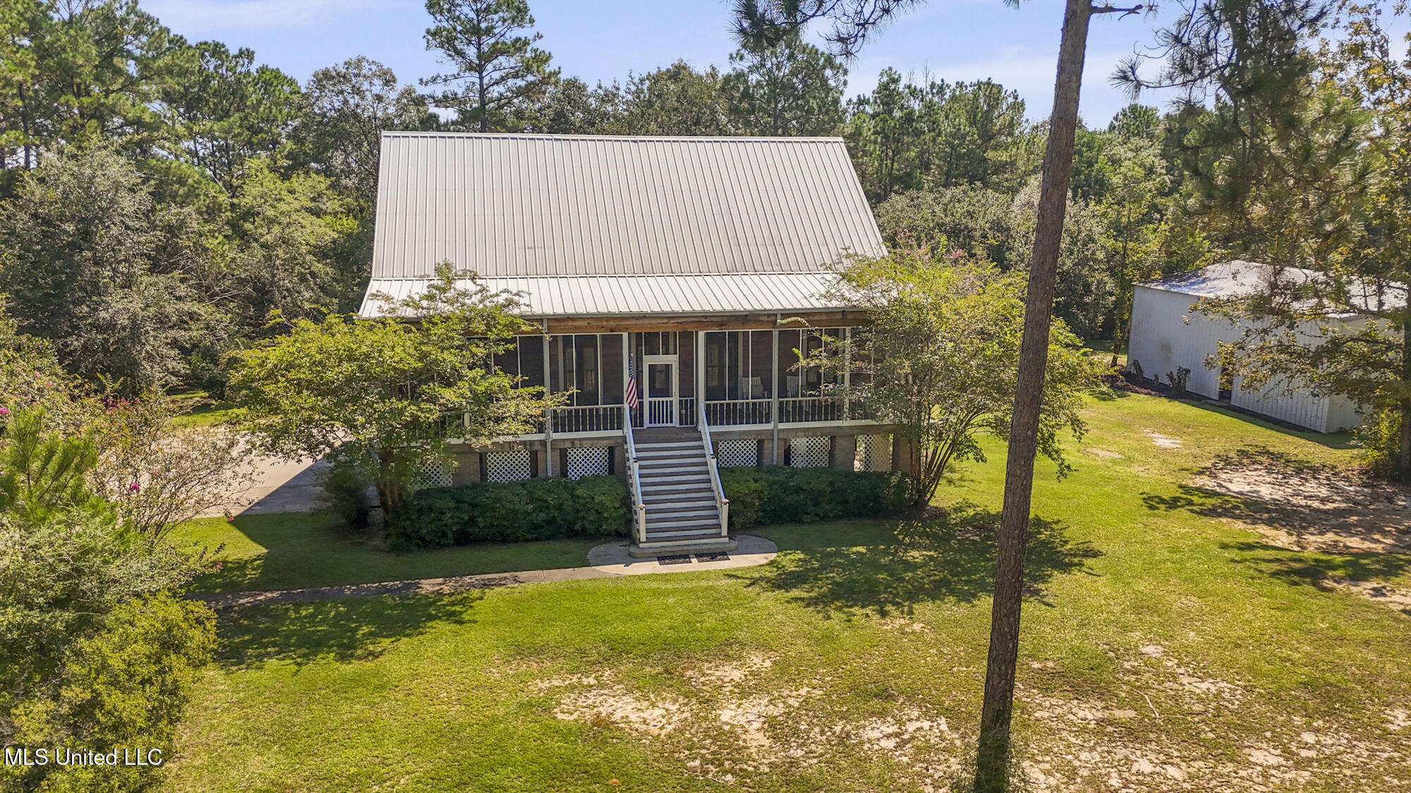7711 Cuevas Town Road Property Photo 4