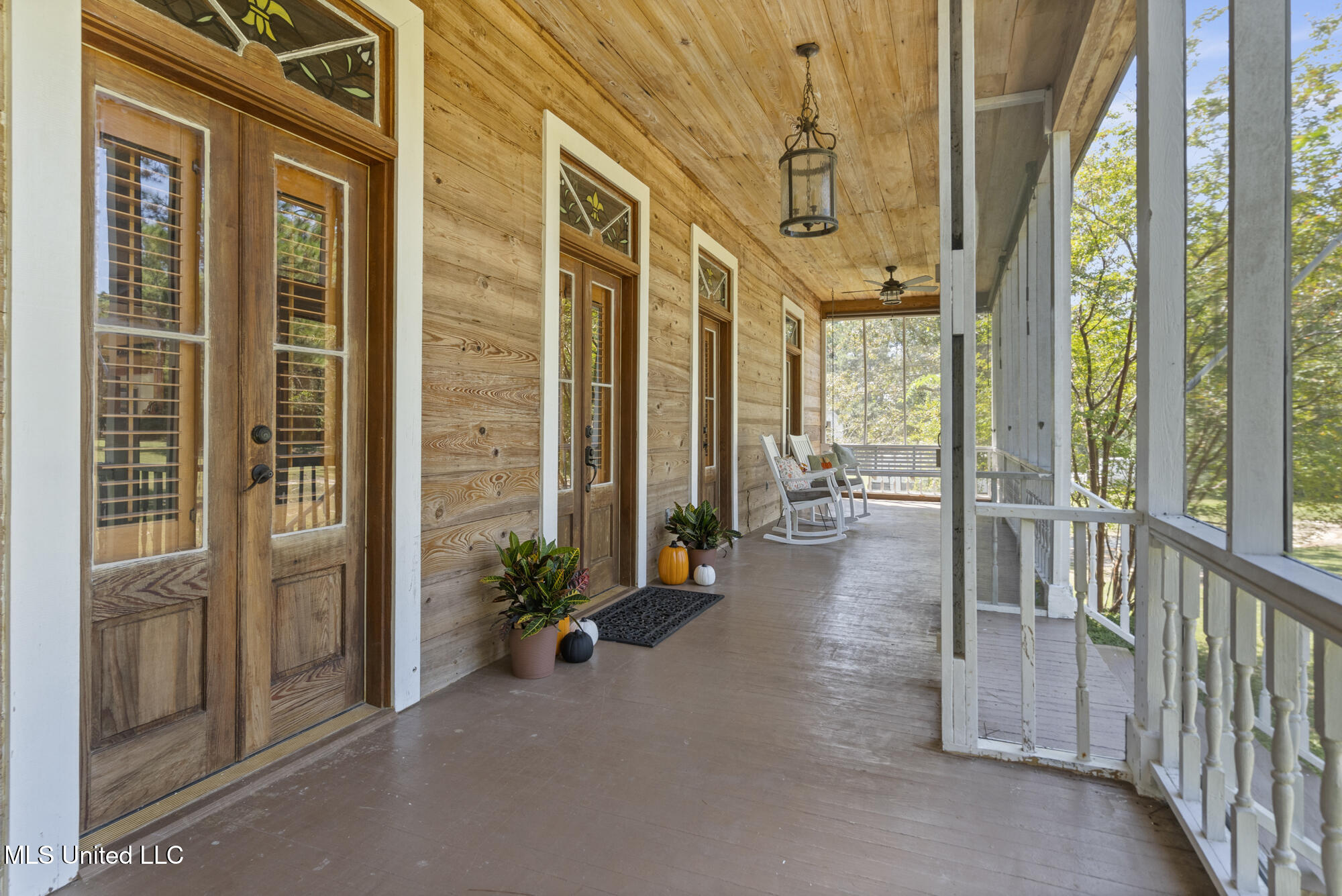 7711 Cuevas Town Road Property Photo 5
