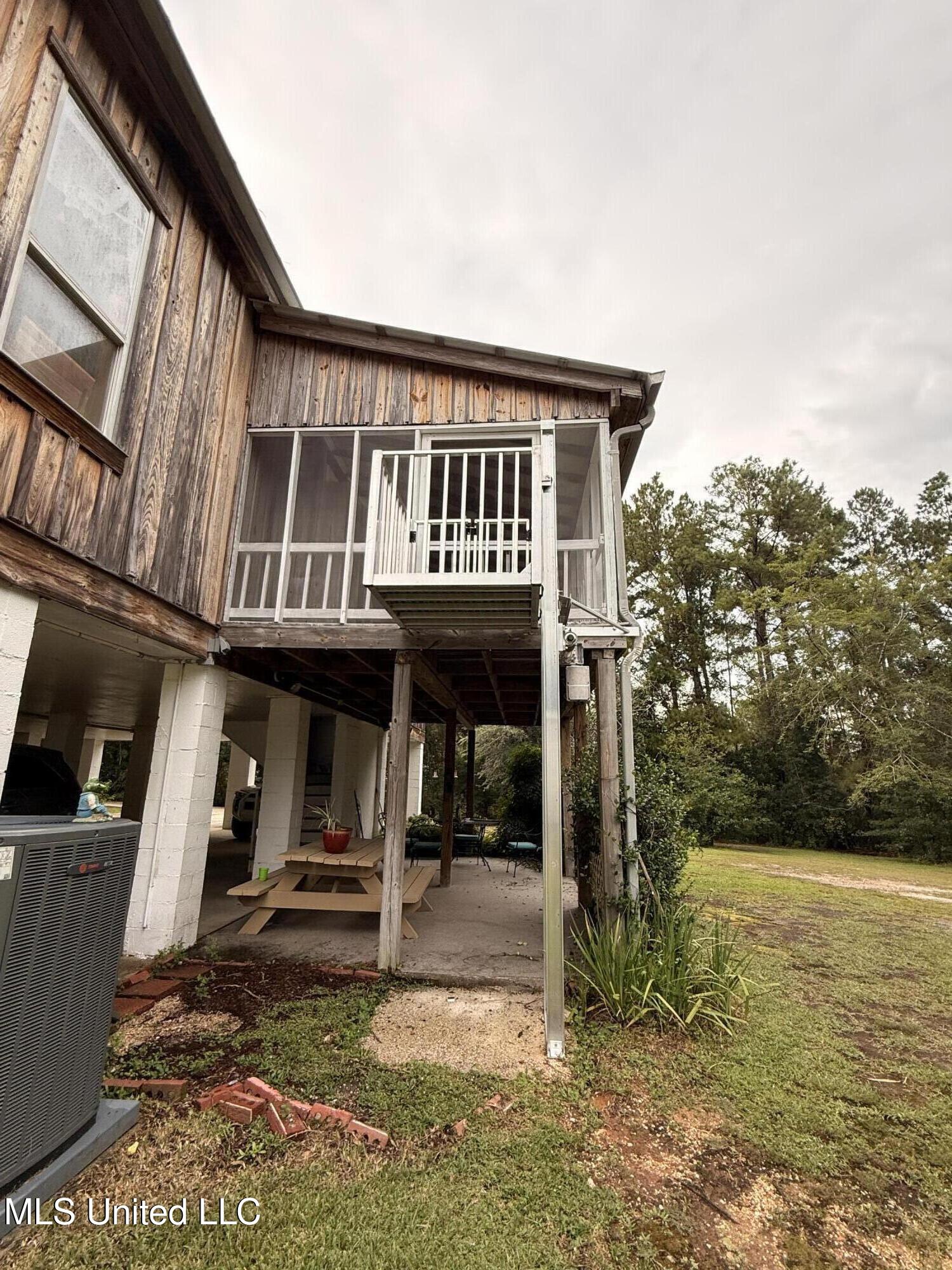7711 Cuevas Town Road Property Photo 42