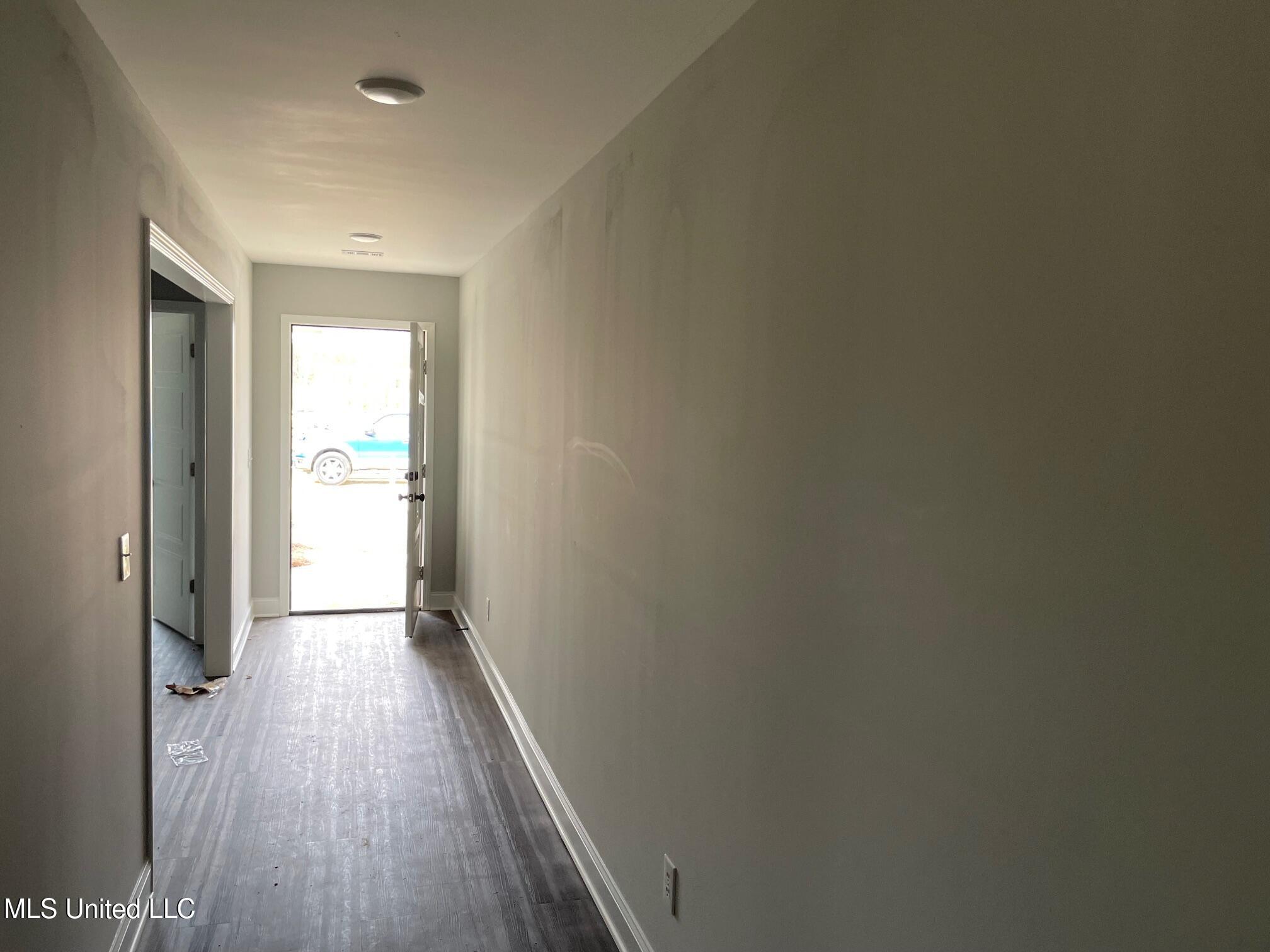 561 Patrick Farms Drive Property Photo 6