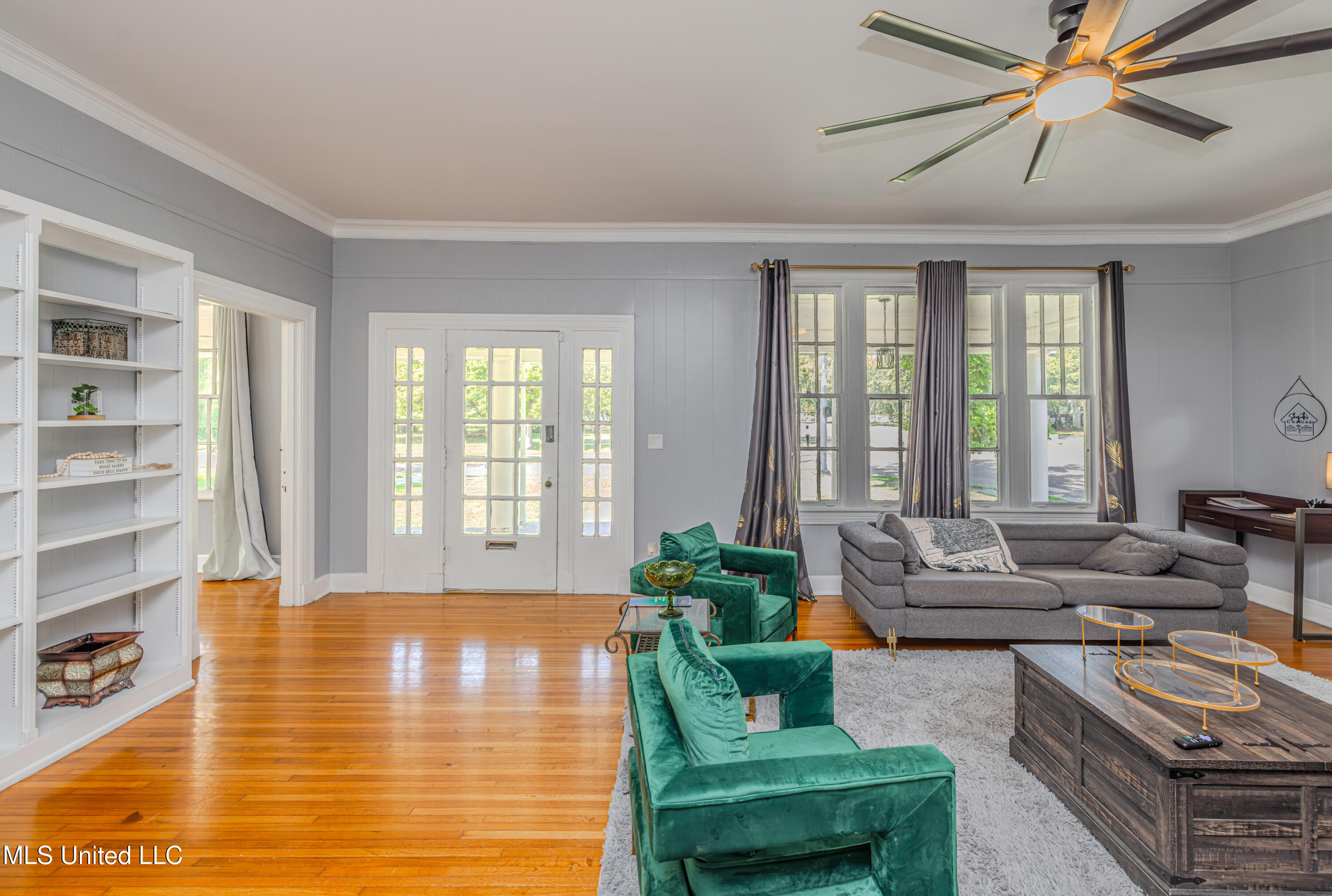 604 S Main Street Property Photo 13