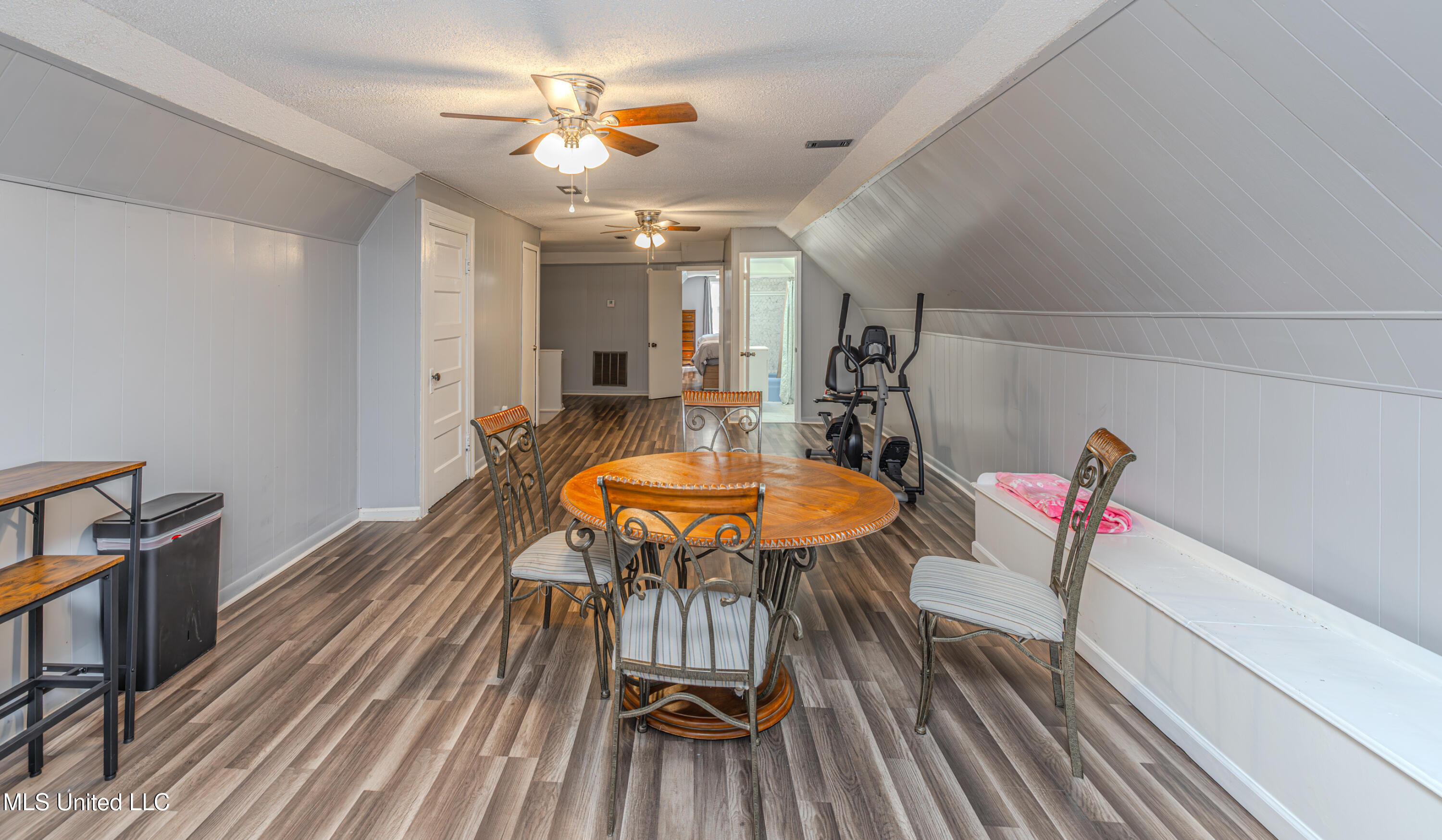 604 S Main Street Property Photo 58