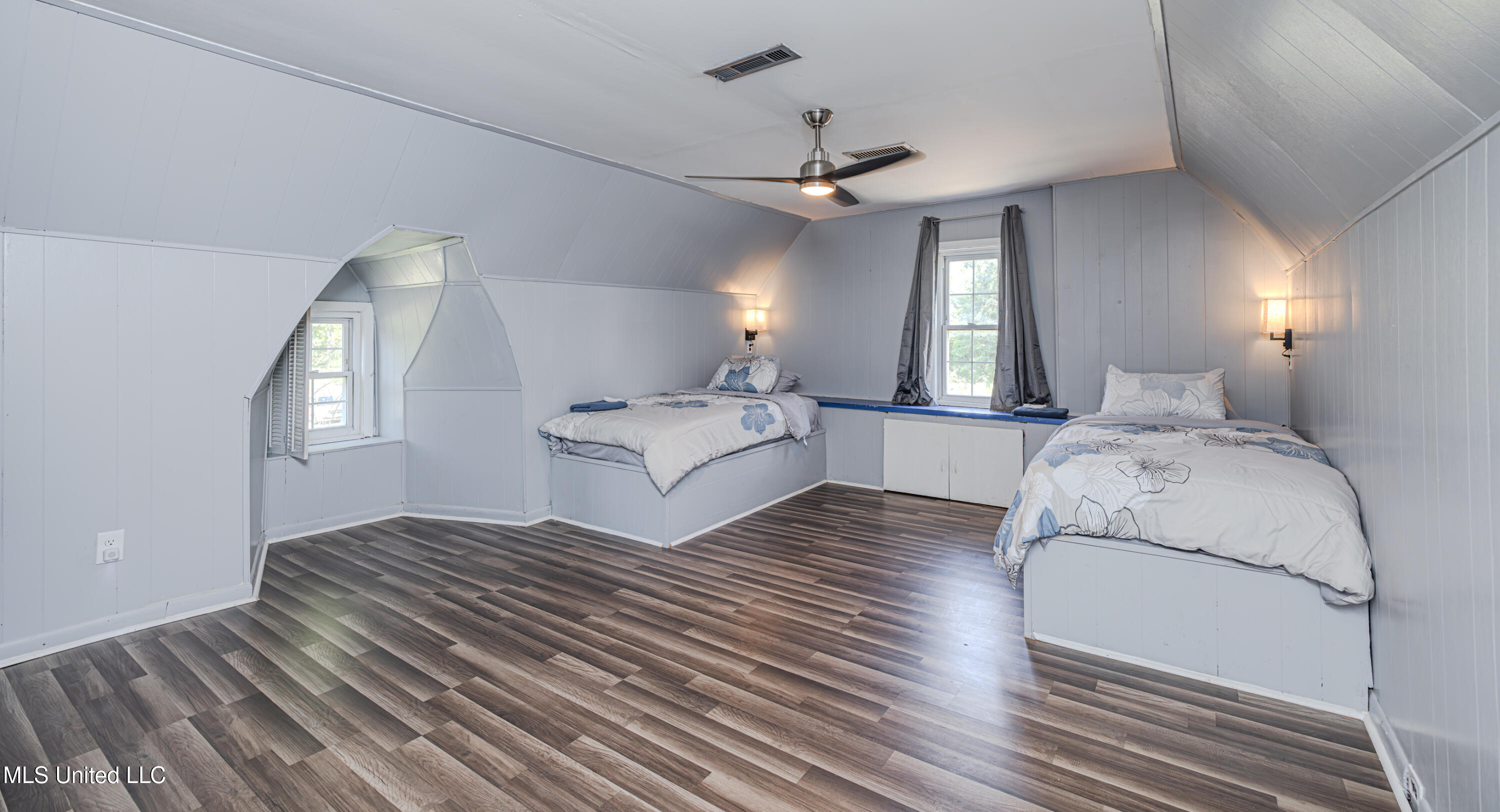 604 S Main Street Property Photo 63