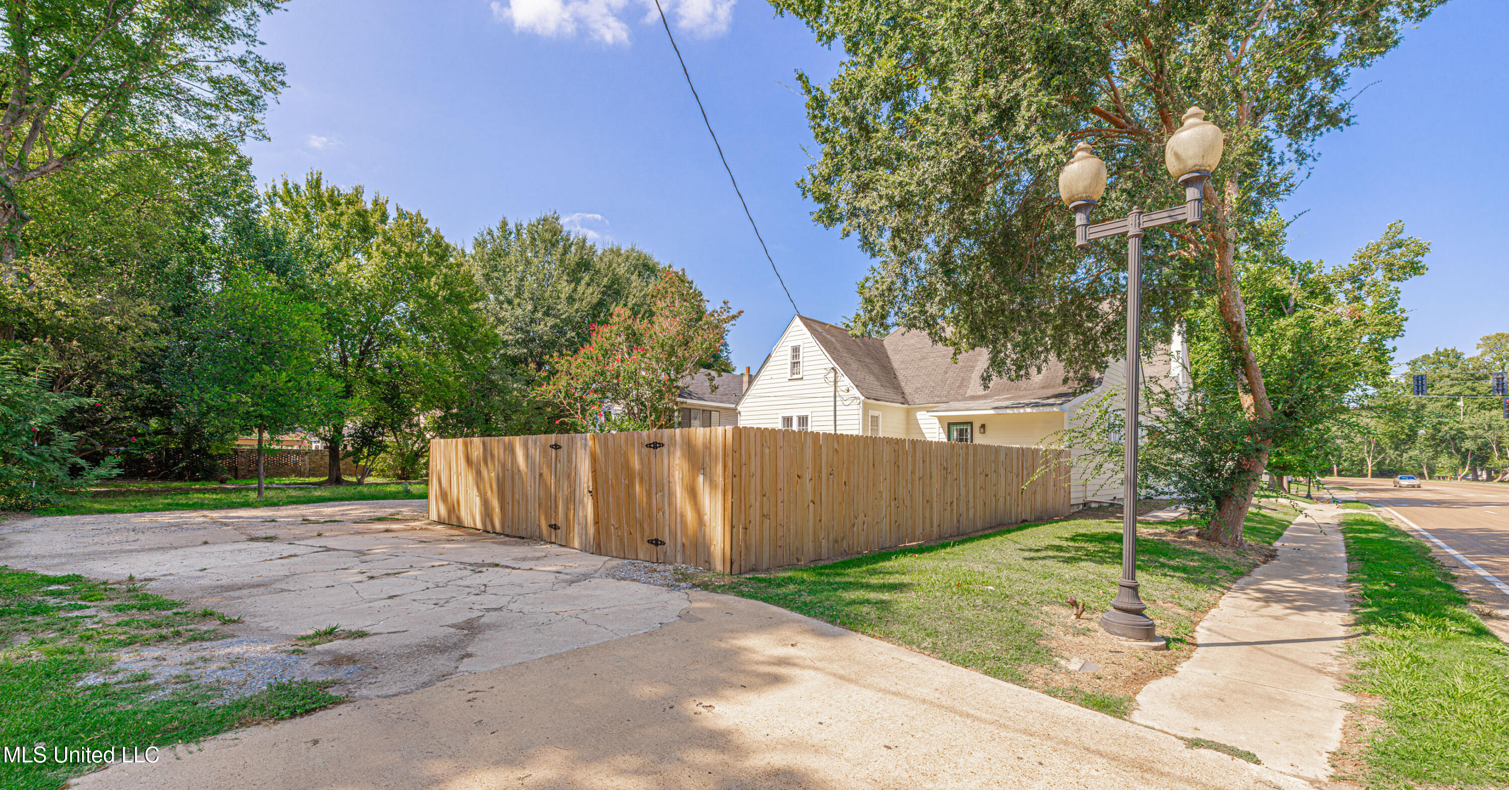 604 S Main Street Property Photo 66