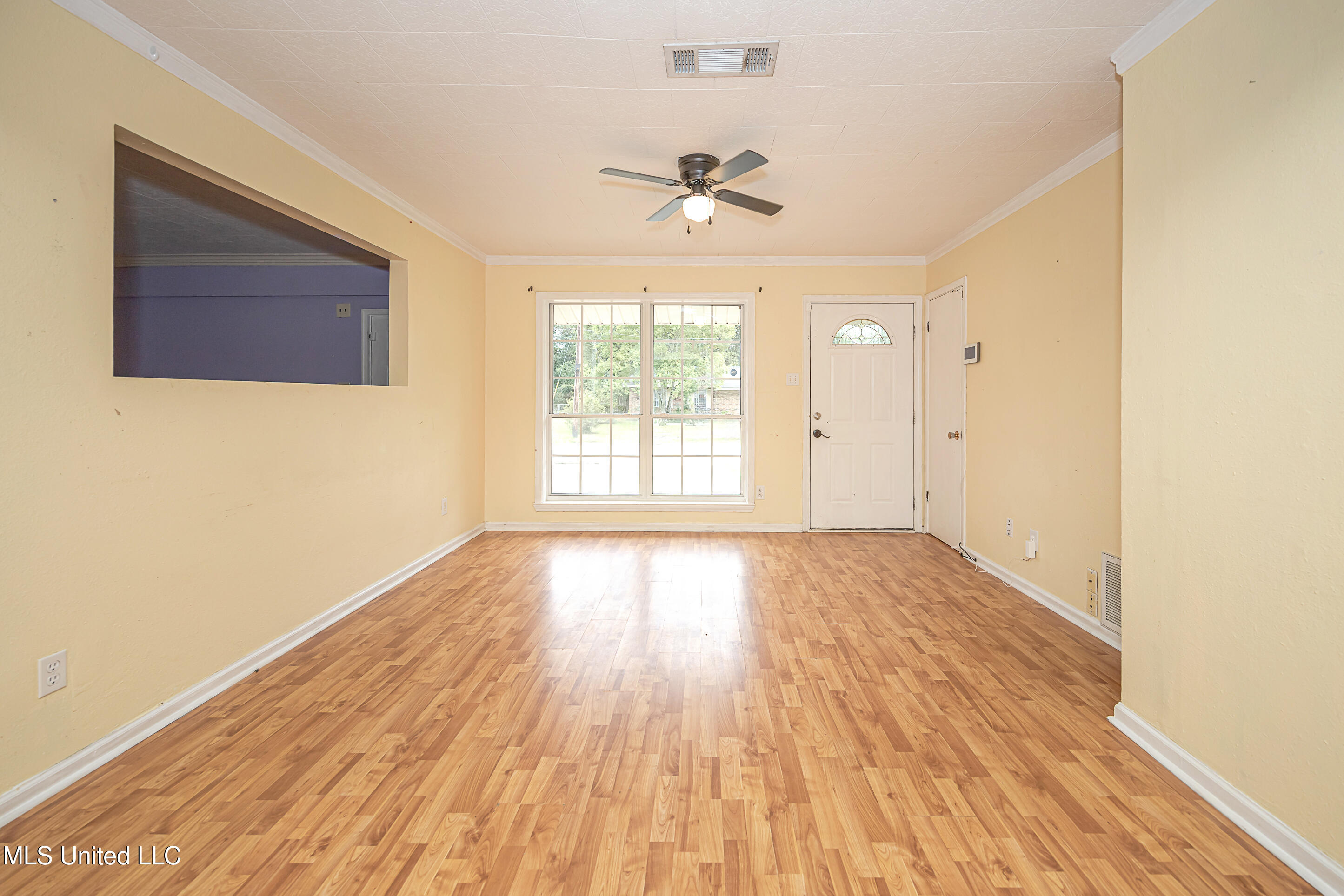 7646 Madison Drive Property Photo 6