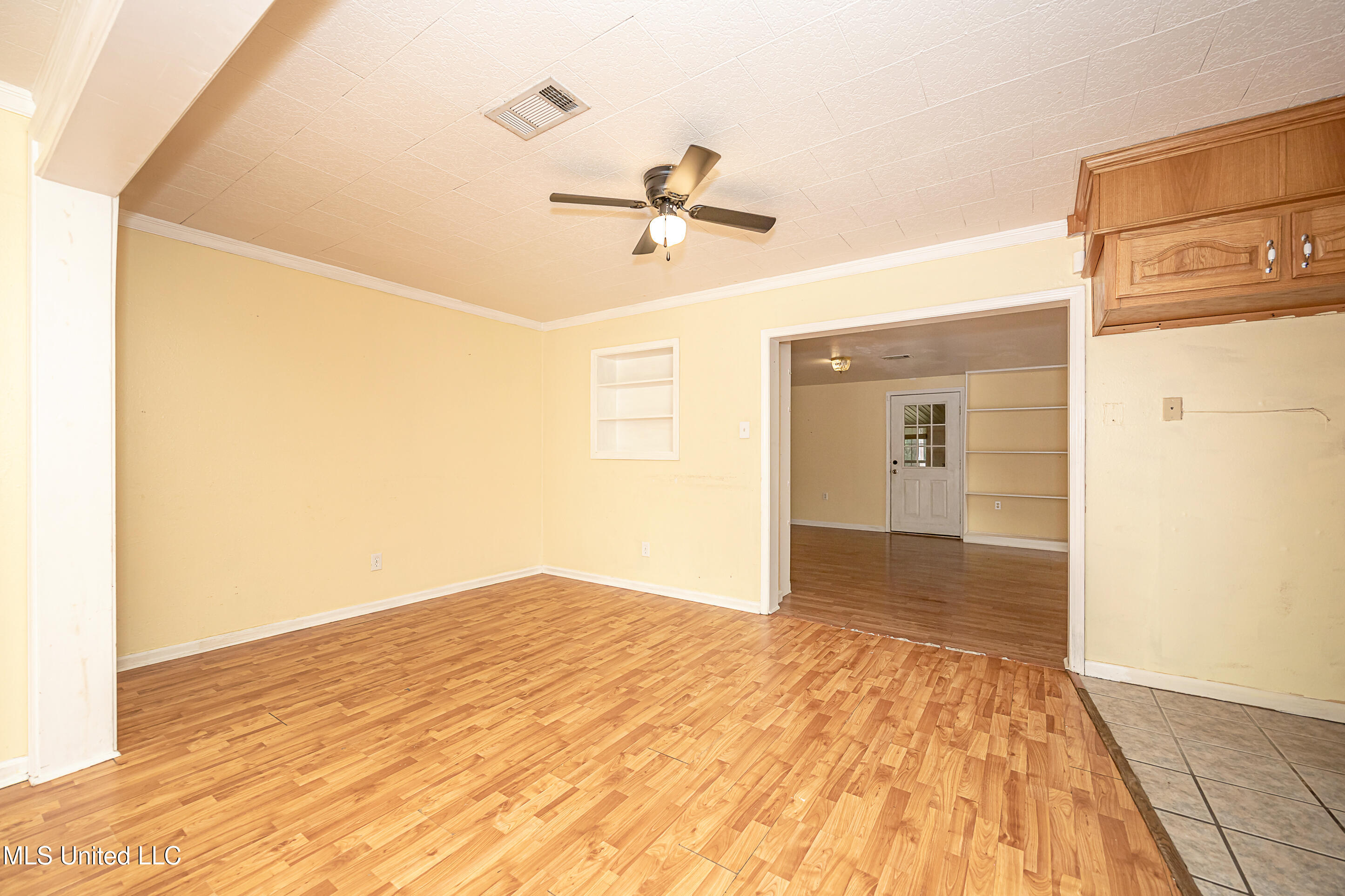 7646 Madison Drive Property Photo 11