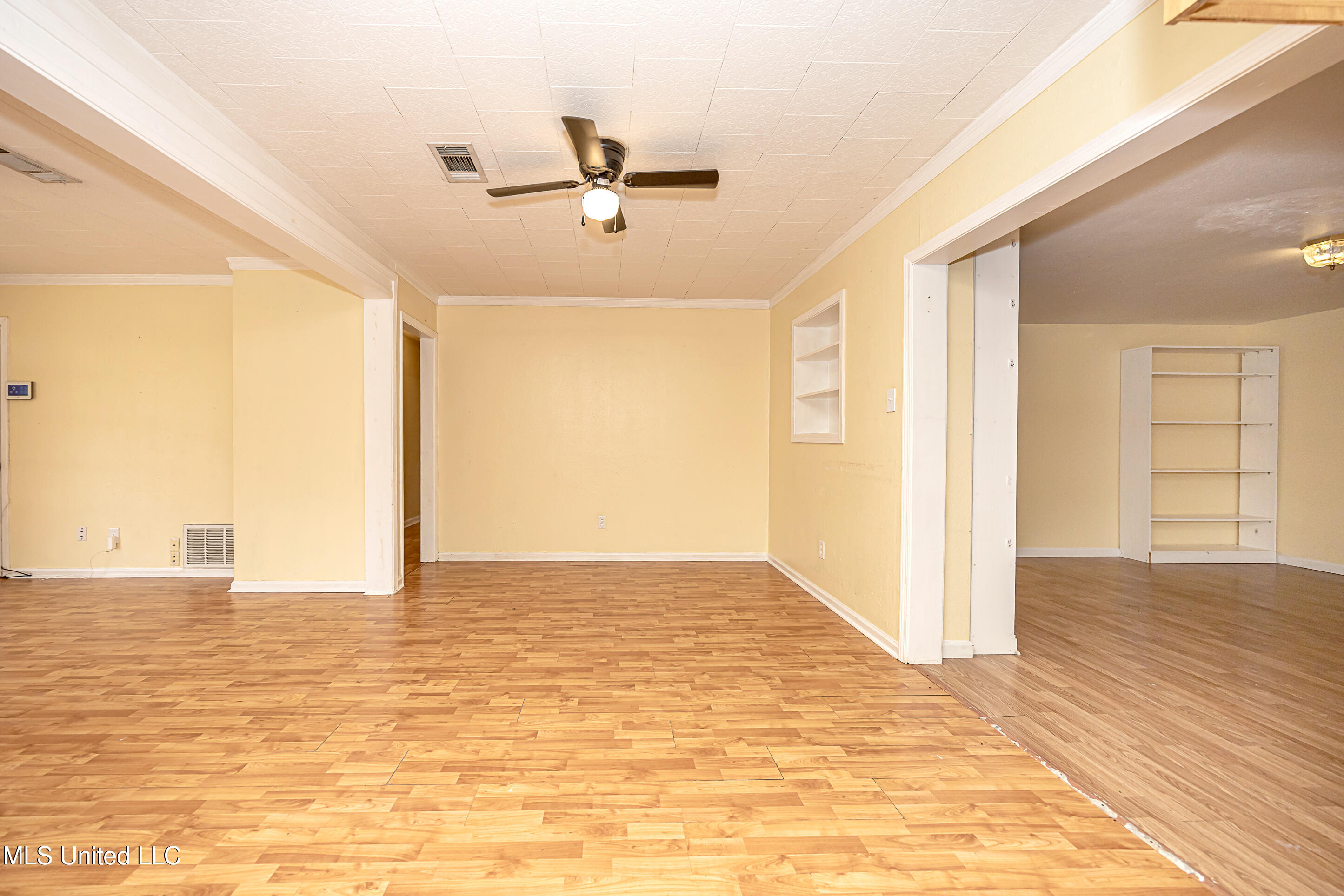 7646 Madison Drive Property Photo 12