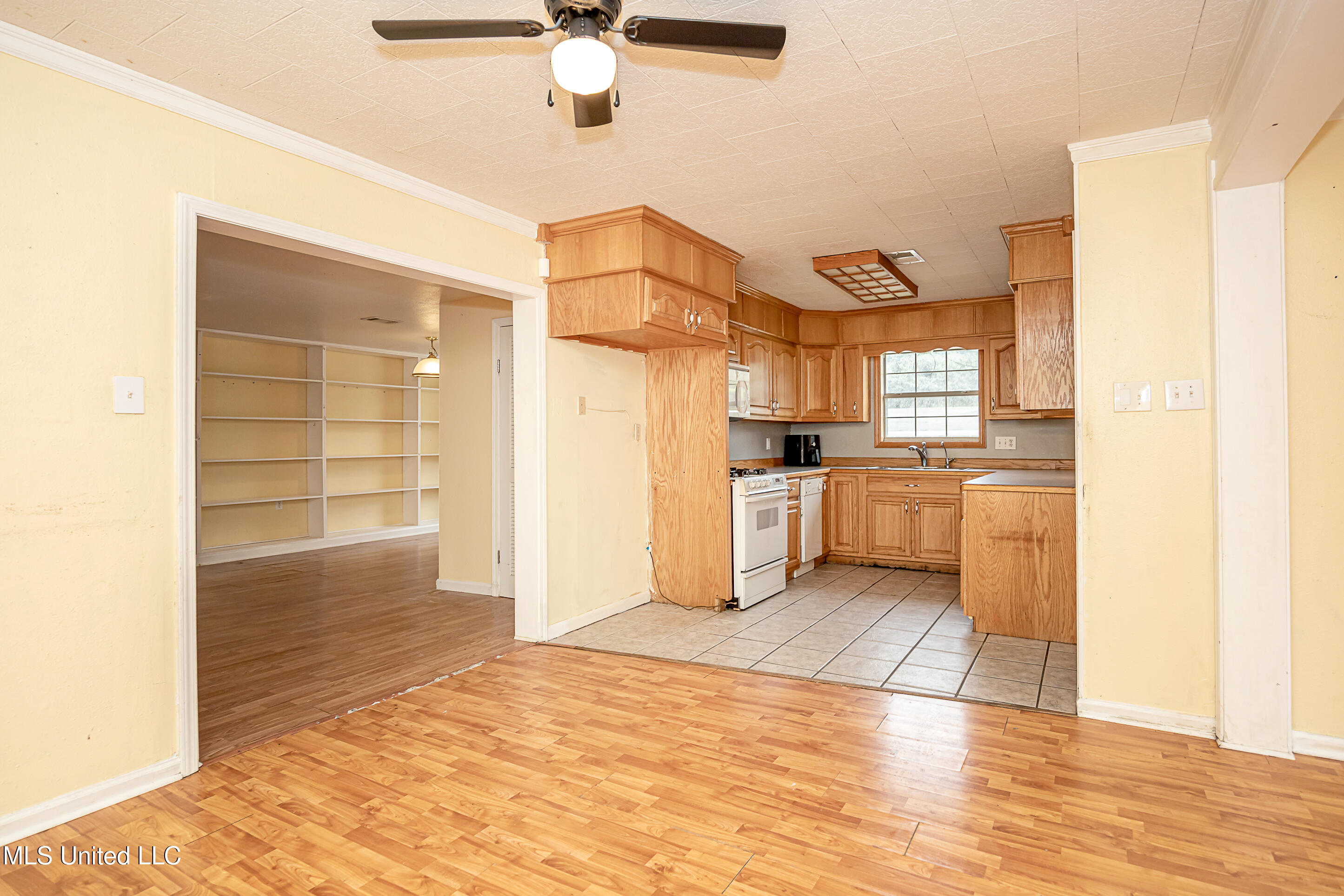 7646 Madison Drive Property Photo 21
