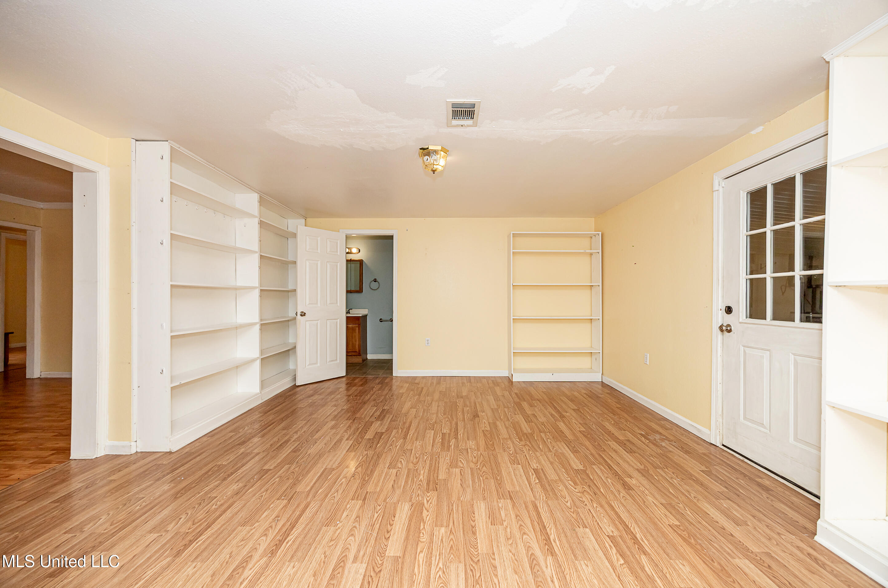 7646 Madison Drive Property Photo 30