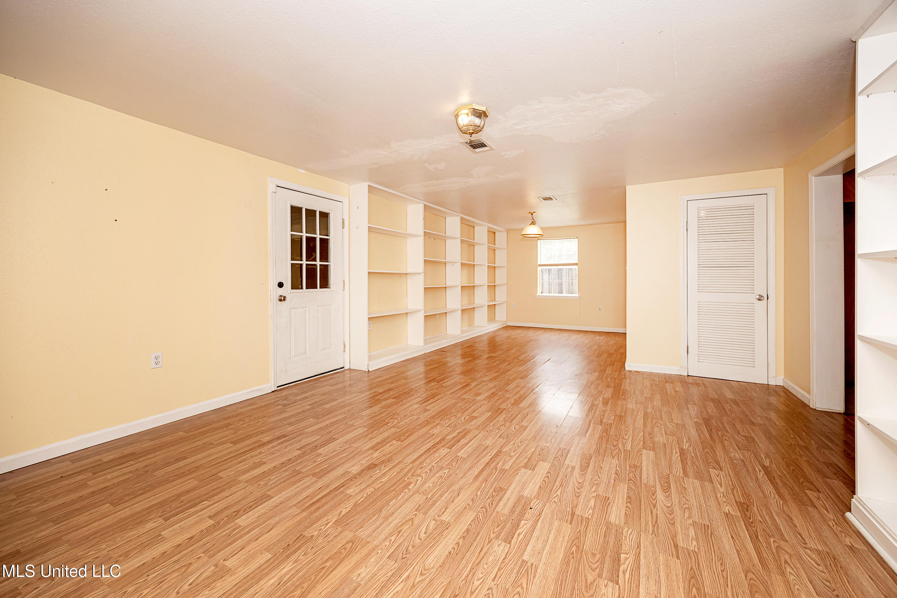7646 Madison Drive Property Photo 34
