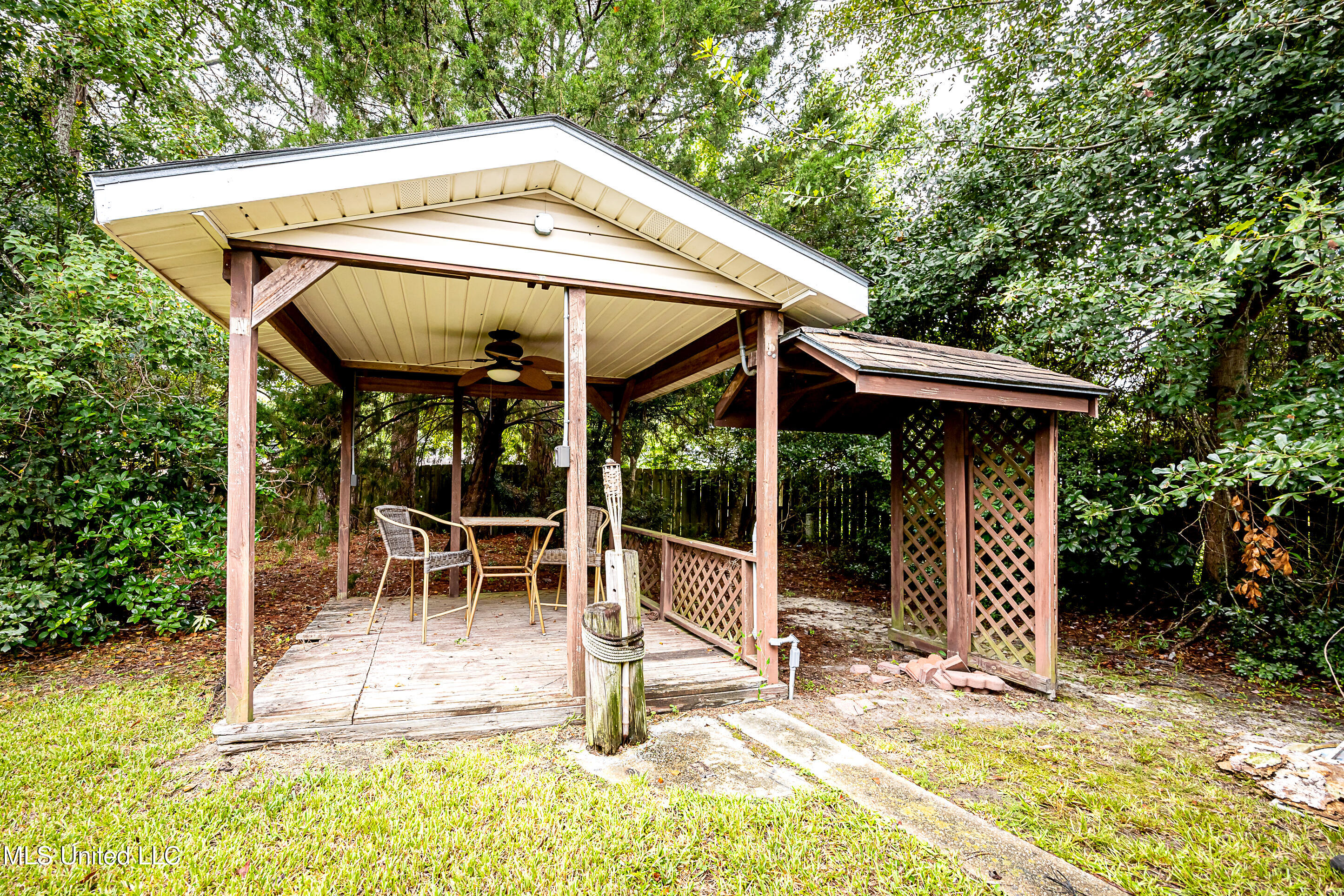 7646 Madison Drive Property Photo 39