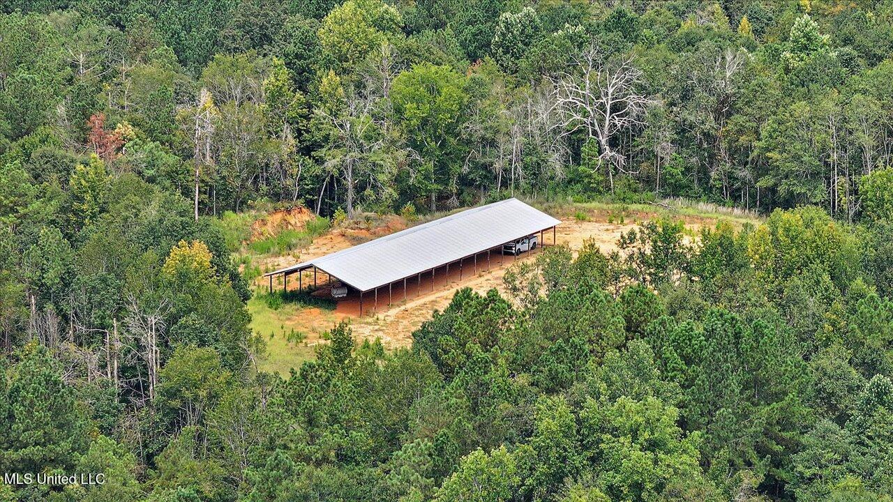 255 Everett Church Road Property Photo 3