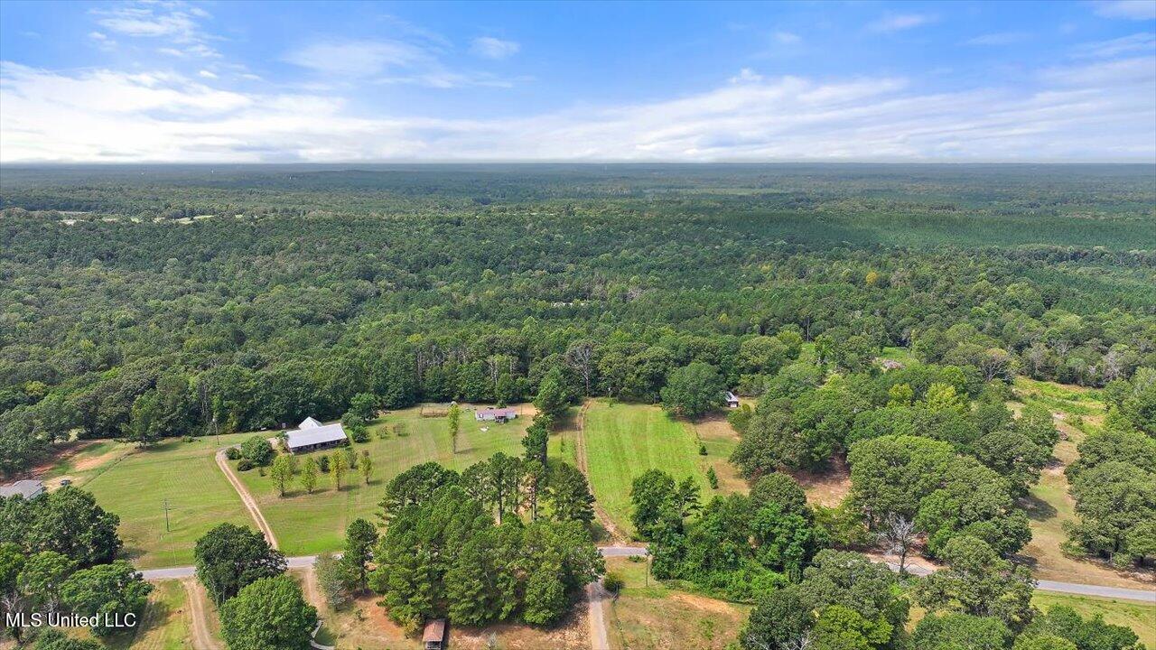 255 Everett Church Road Property Photo 5