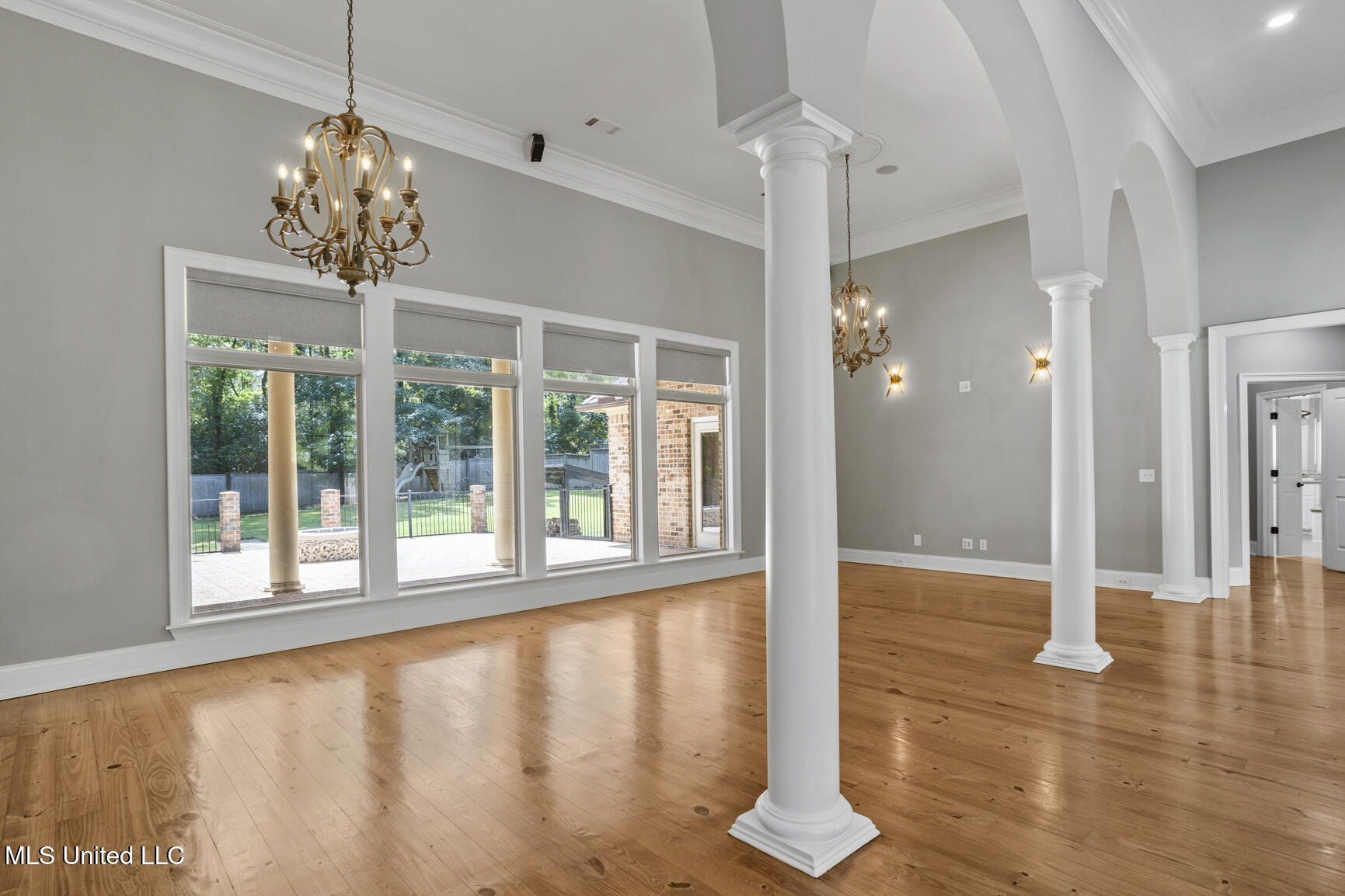 814 Beaumont Drive Property Photo 8