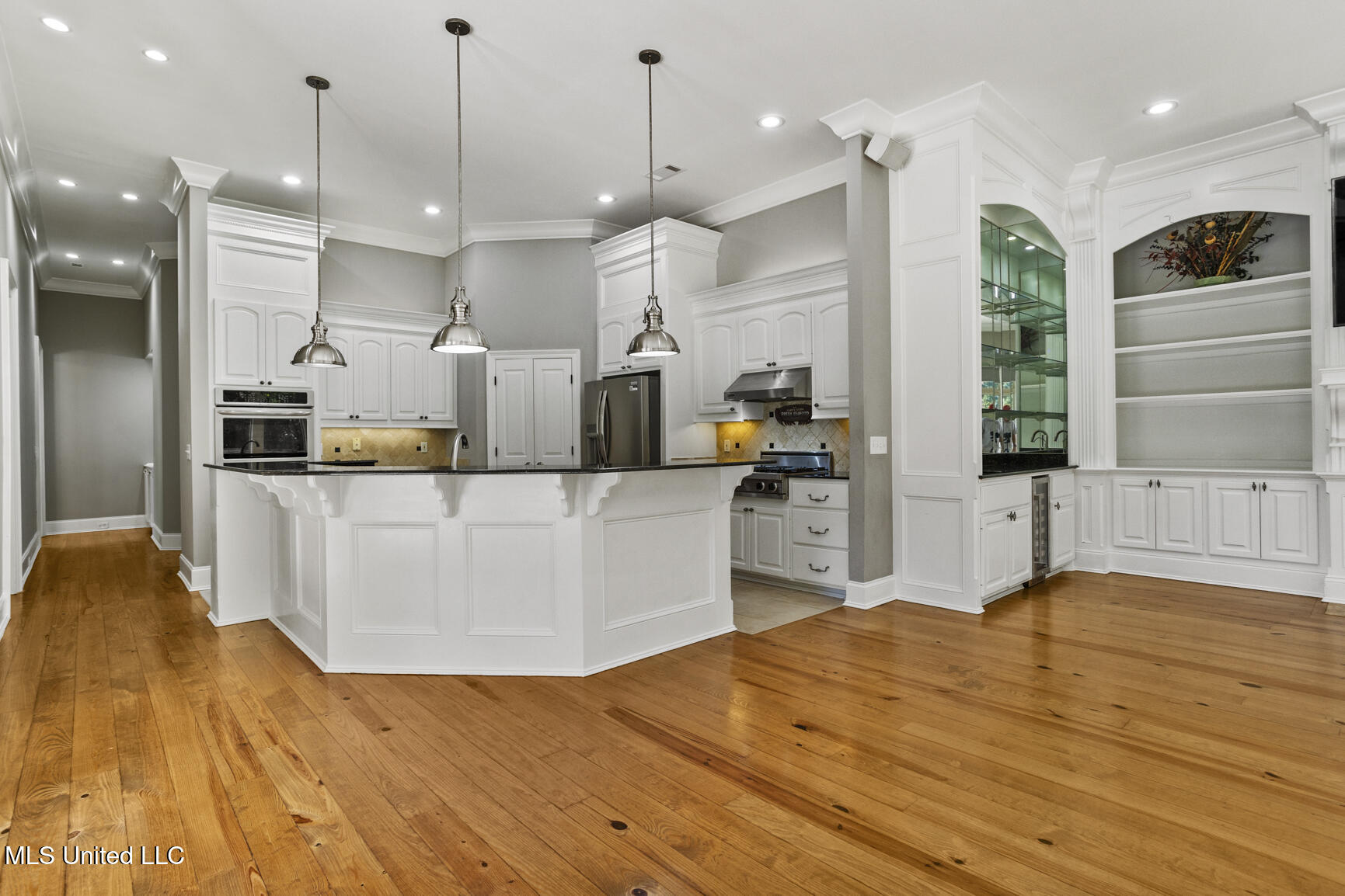 814 Beaumont Drive Property Photo 14