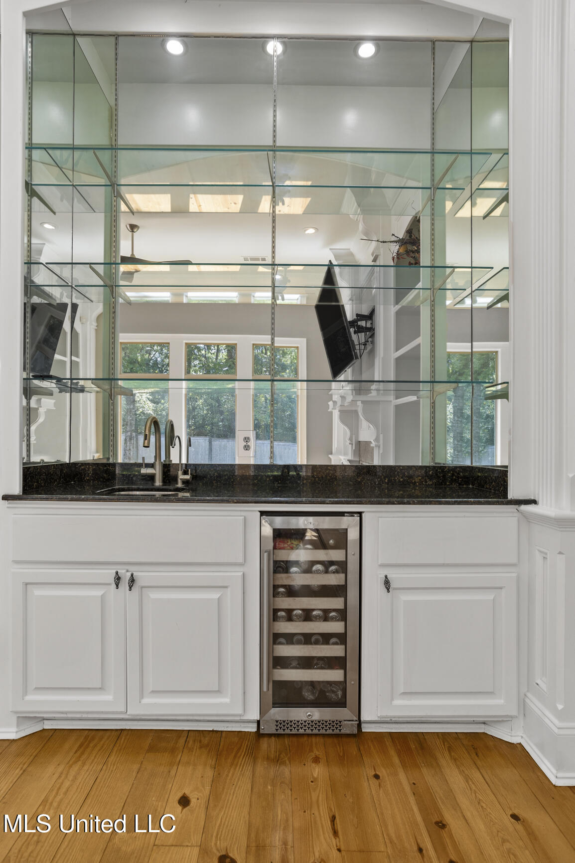 814 Beaumont Drive Property Photo 16