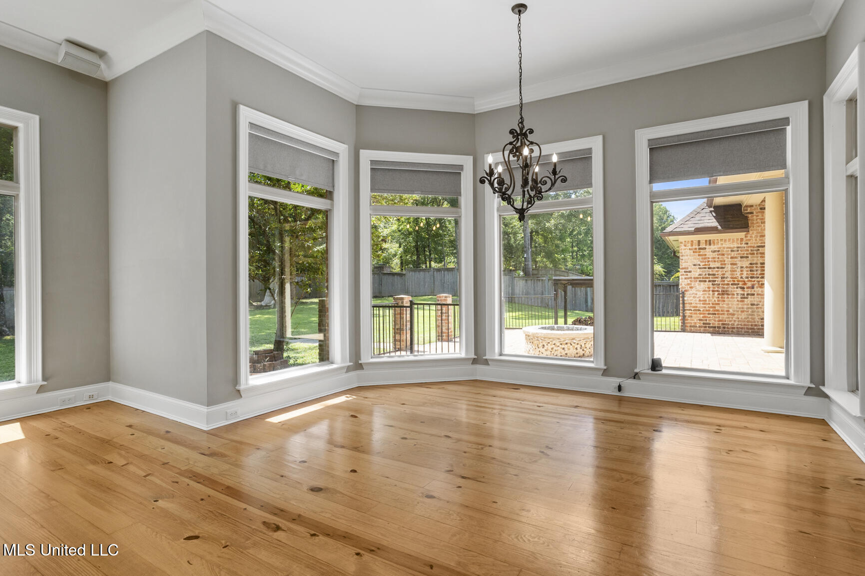 814 Beaumont Drive Property Photo 18