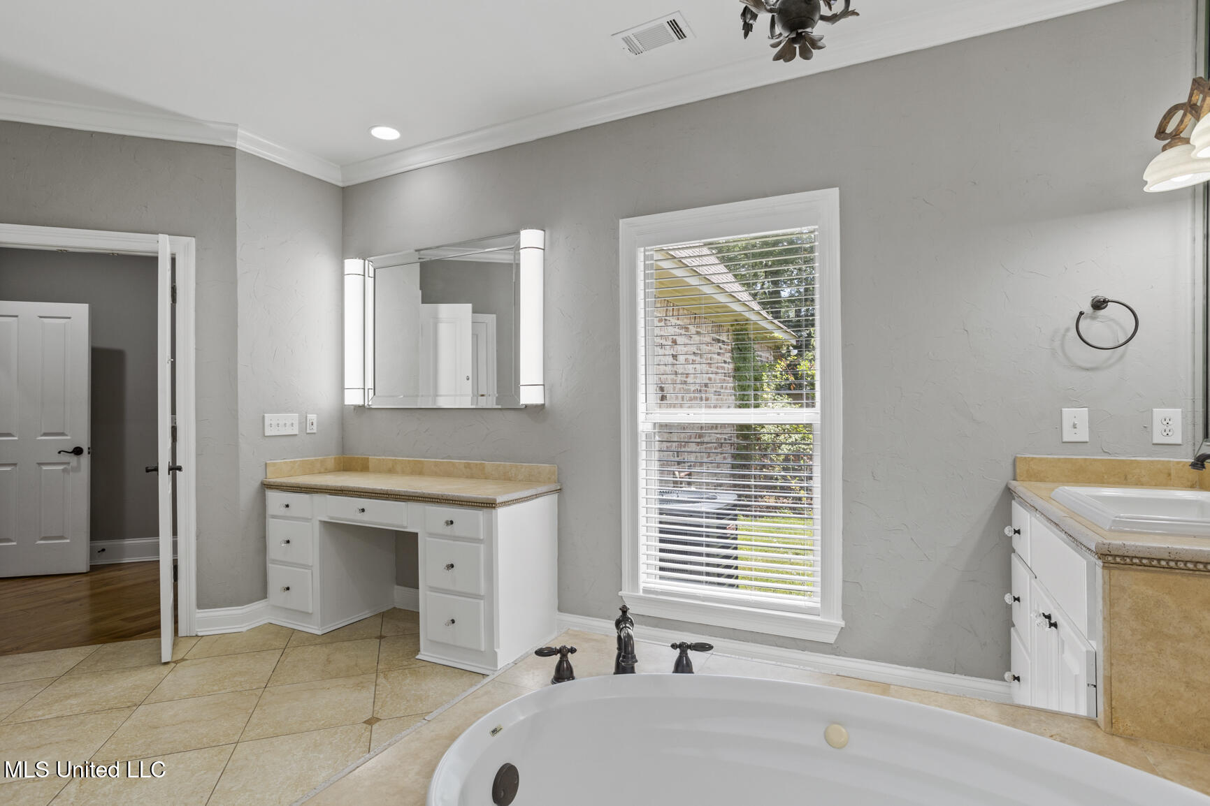 814 Beaumont Drive Property Photo 21