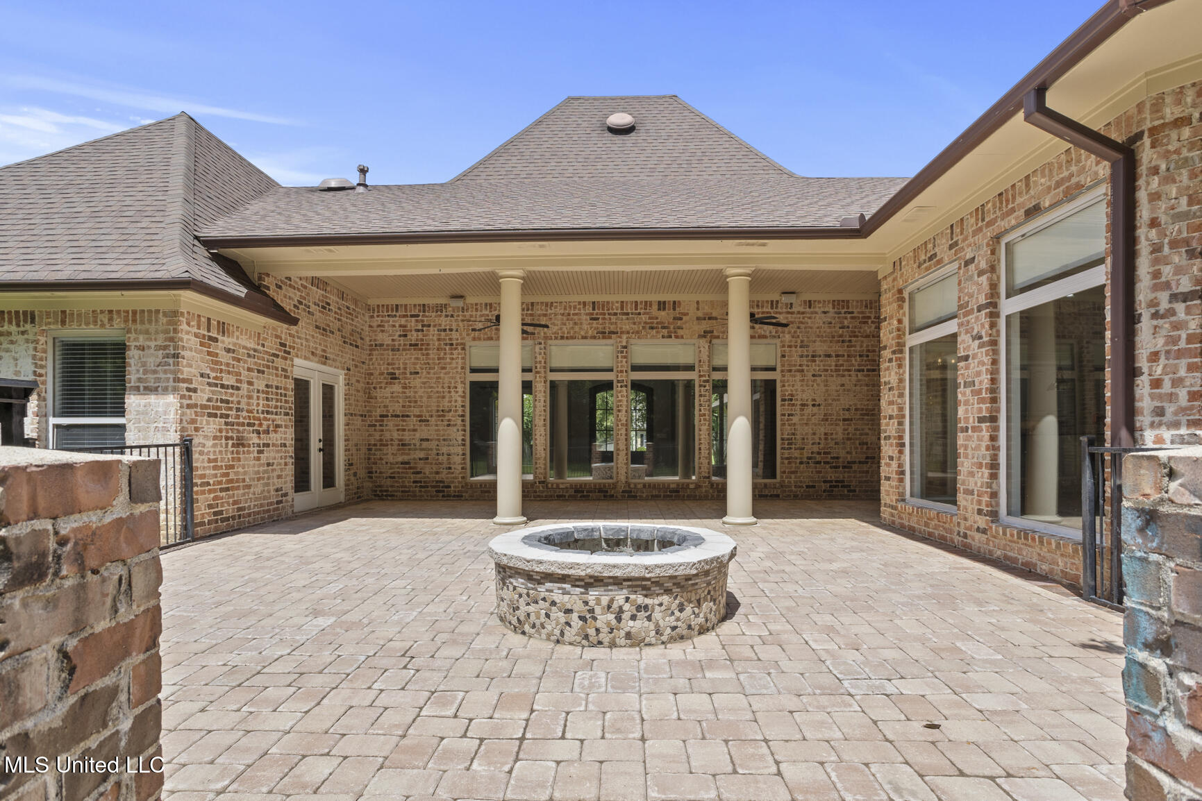 814 Beaumont Drive Property Photo 32