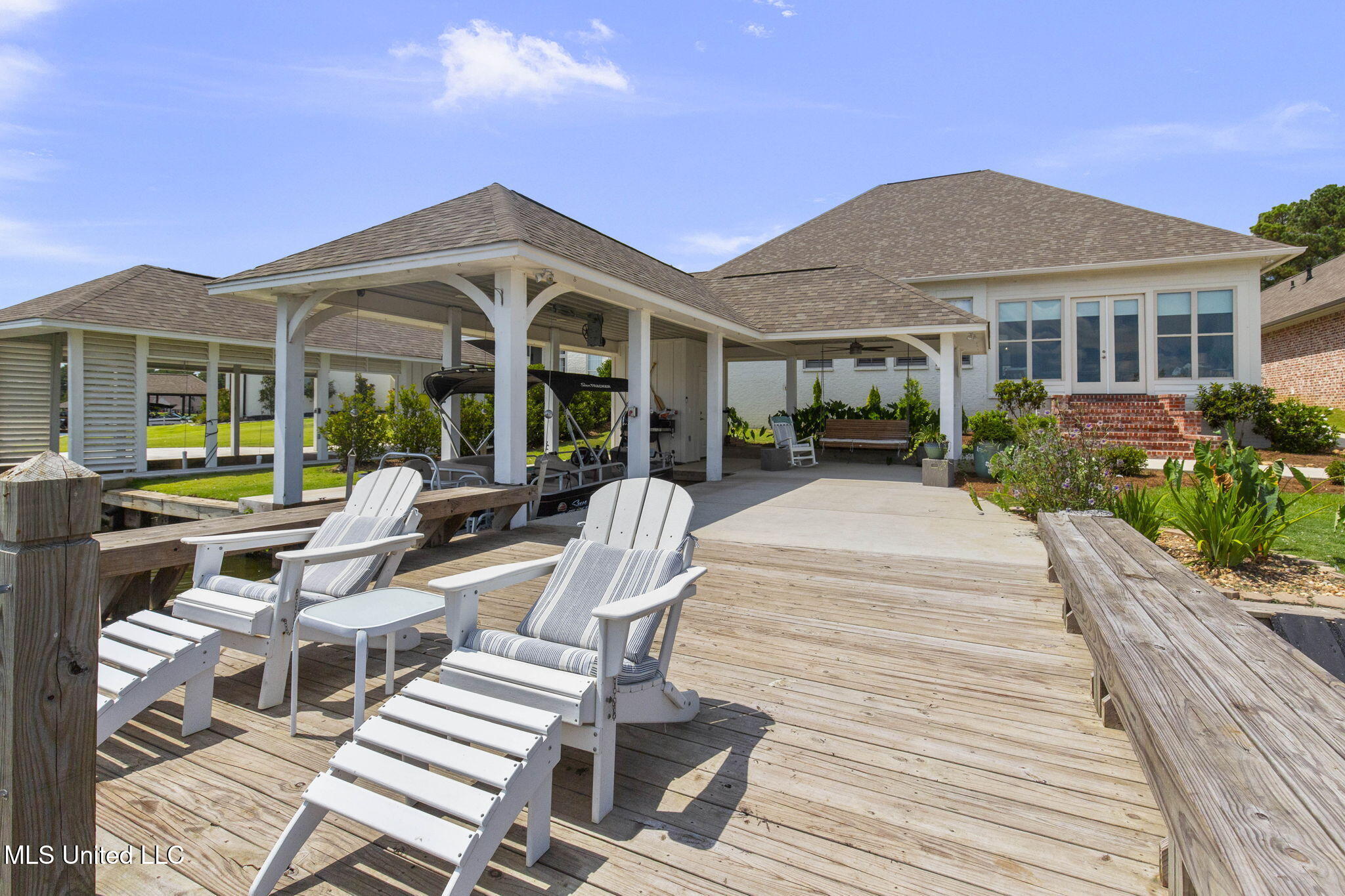 144 Heron's Bay Circle Property Photo 8