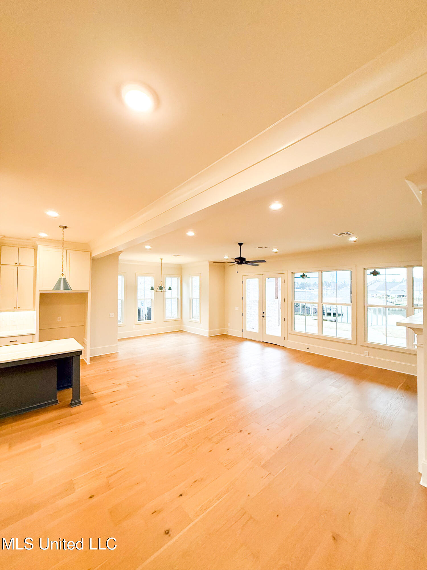 104 Heron's Bay Circle Property Photo 4