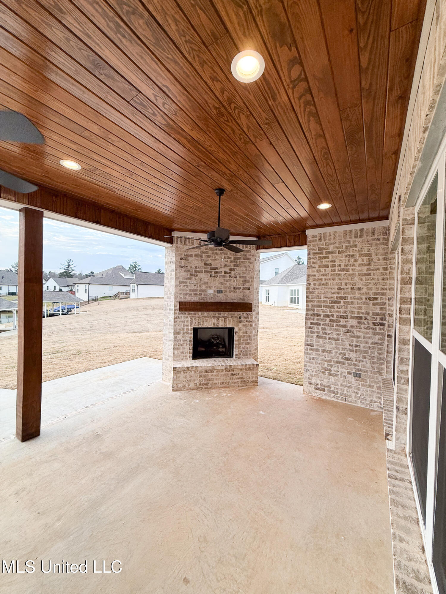 104 Heron's Bay Circle Property Photo 5