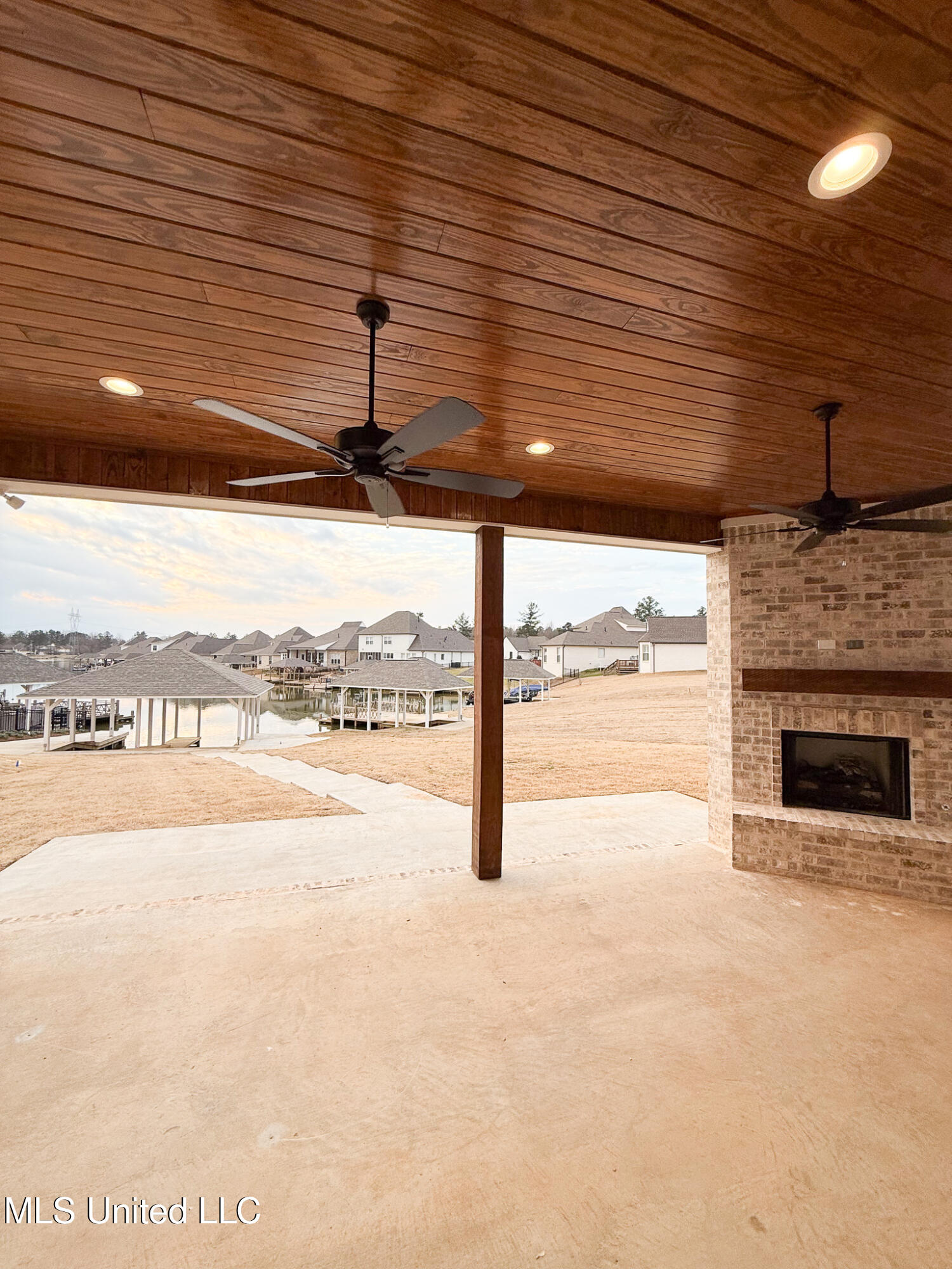 104 Heron's Bay Circle Property Photo 6