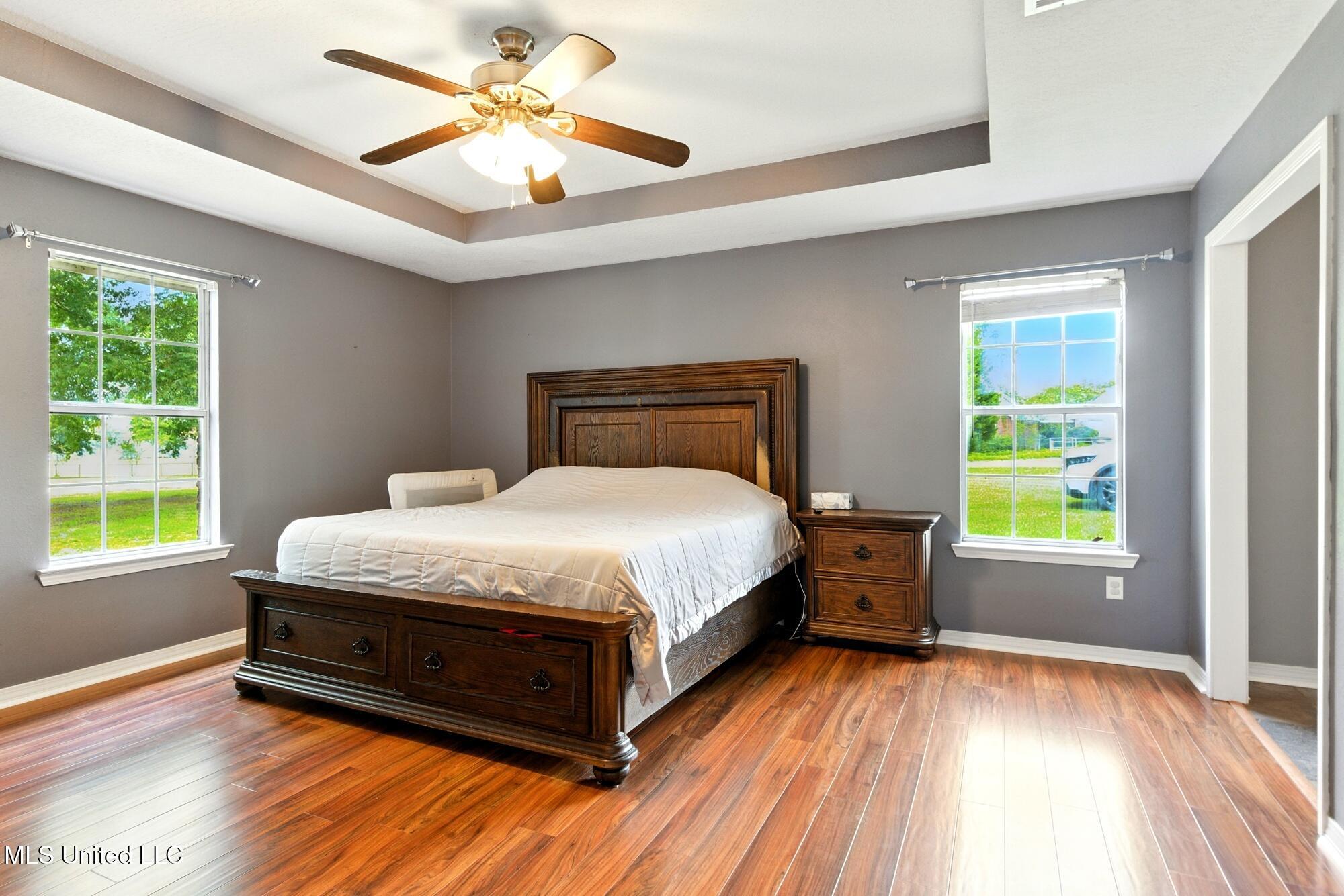 6 Wandering Oaks Lane Property Photo 11