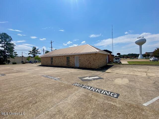 1400 Harrison Avenue Property Photo 2