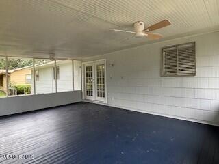 2006 Country Club Drive Property Photo 15