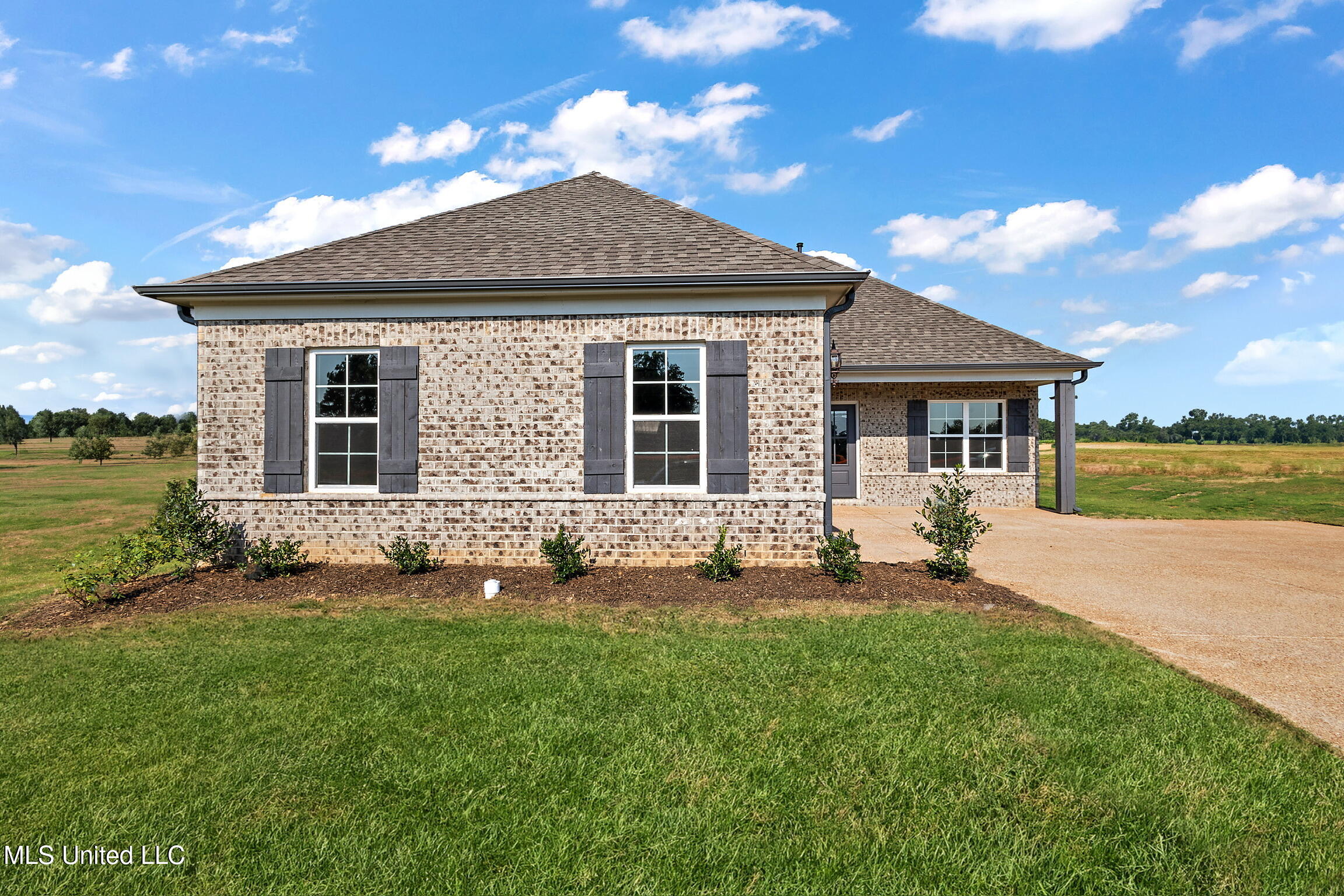6390 Jameson Cove Property Photo 4