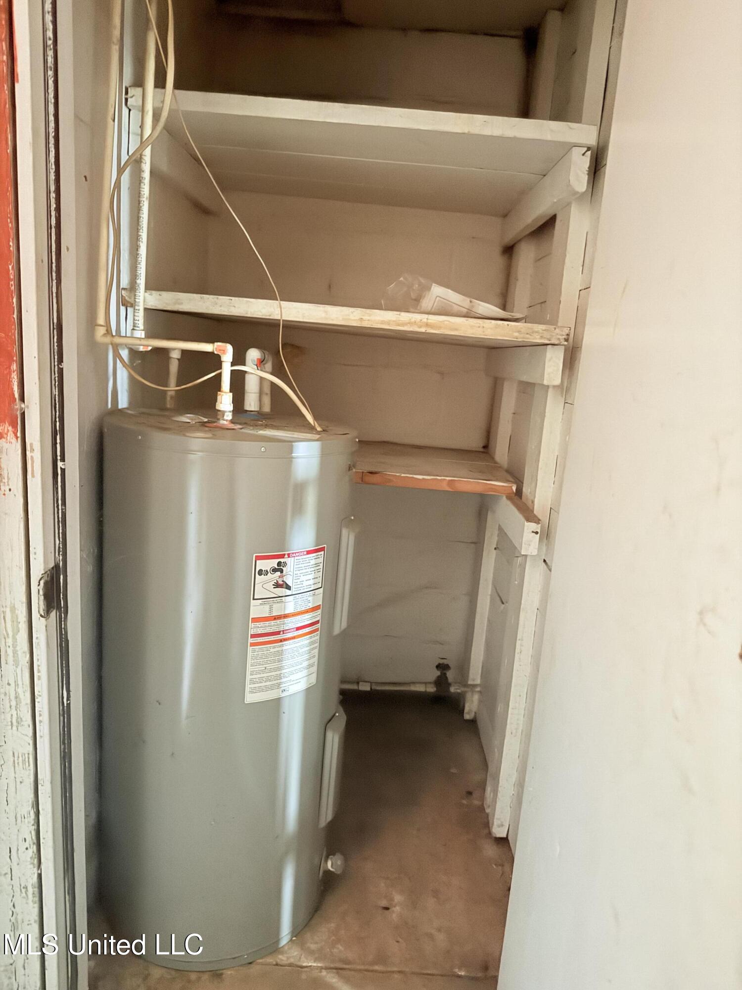 9813 Highway 8 Property Photo 12