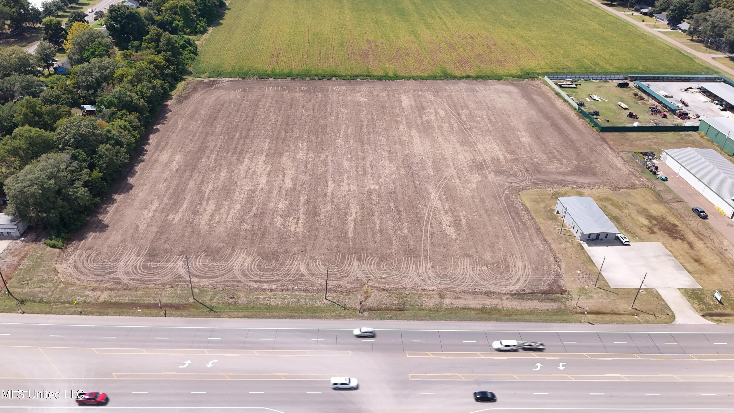 Us-61 Property Photo 1