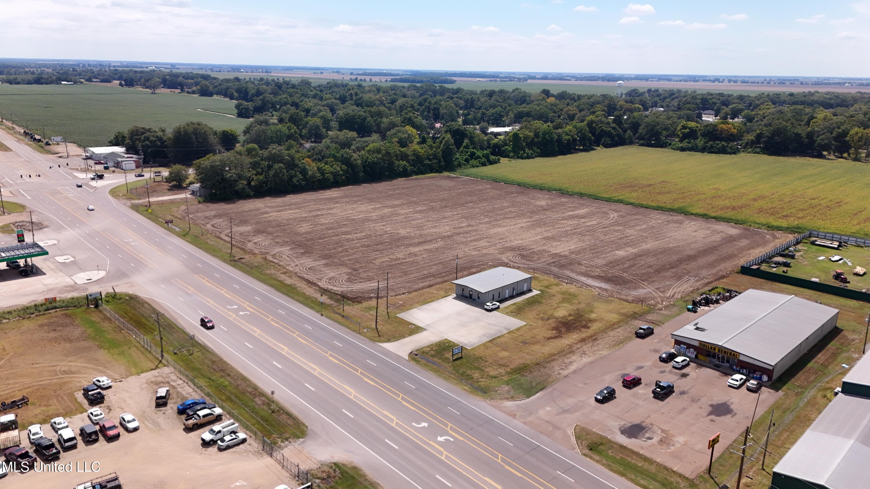 Us-61 Property Photo 2