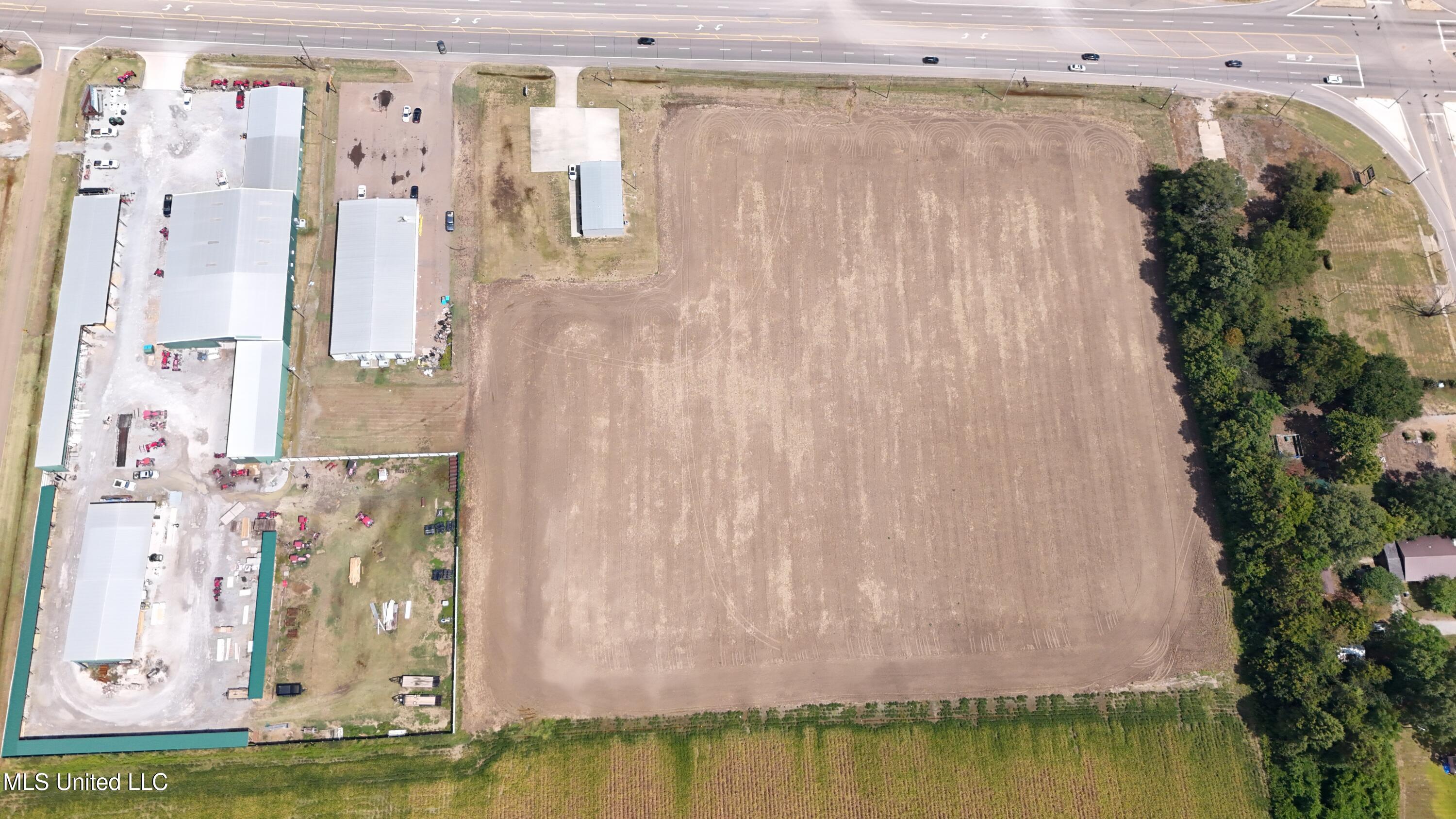 Us-61 Property Photo 8